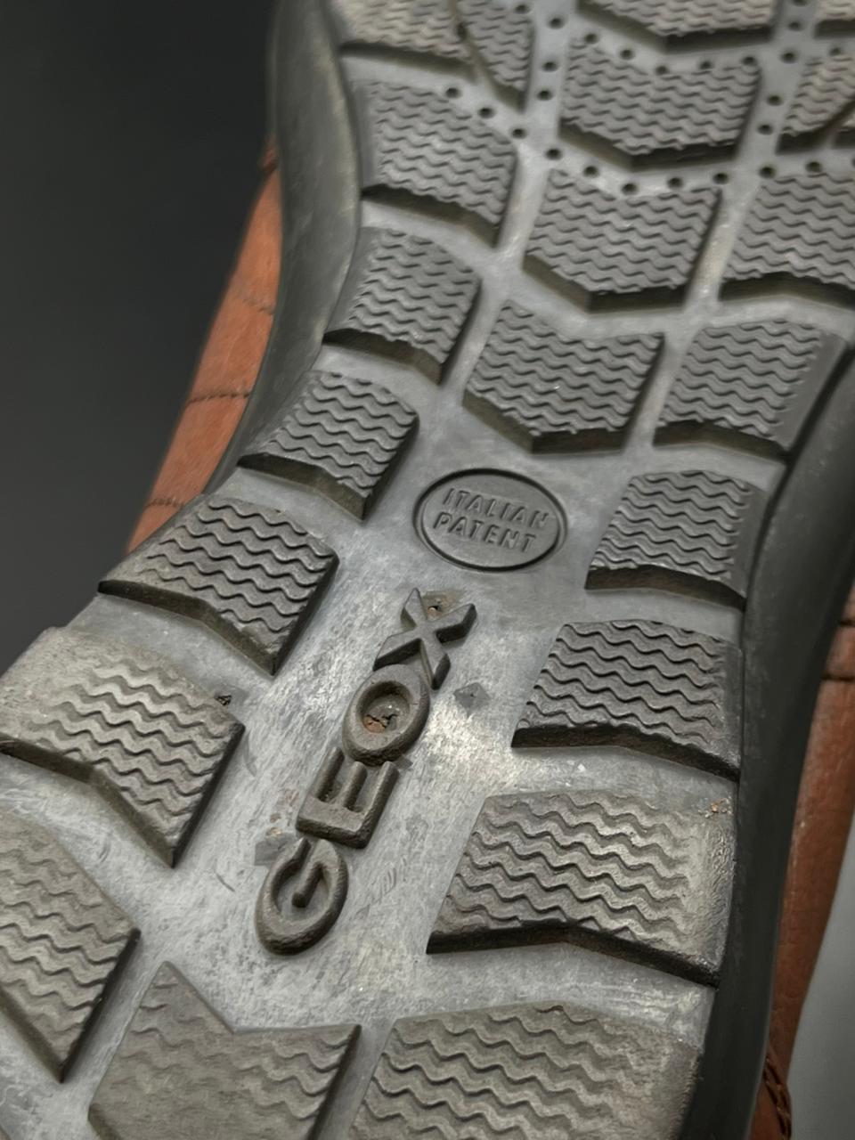 GEOX RESPIRA ITALIAN PATENT BROWN LEATHER COMFORT SNEAKERS