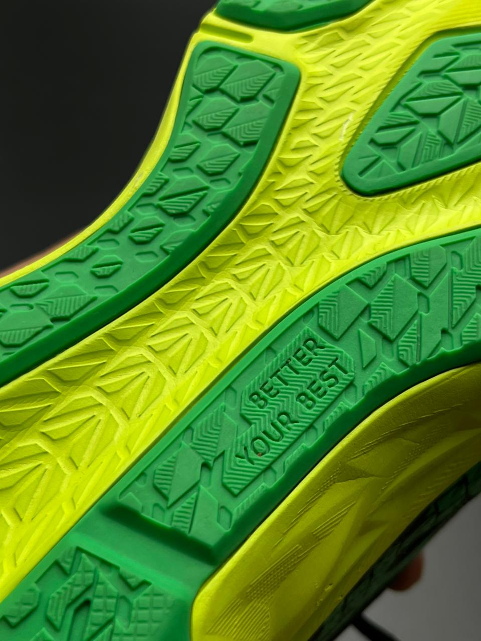 ASICS NOVABLAST 2 BLACK LIME GREEN RUNNING ShOES