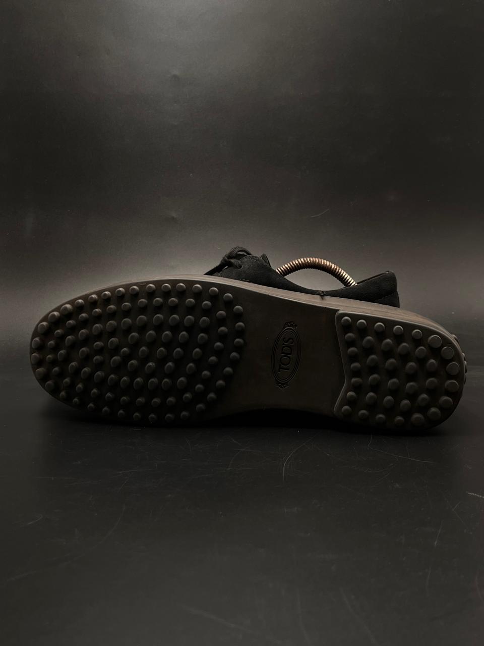 TOD'S BLACK SUEDE GOMMINI LACE-UP DRIVING SNEAKERS