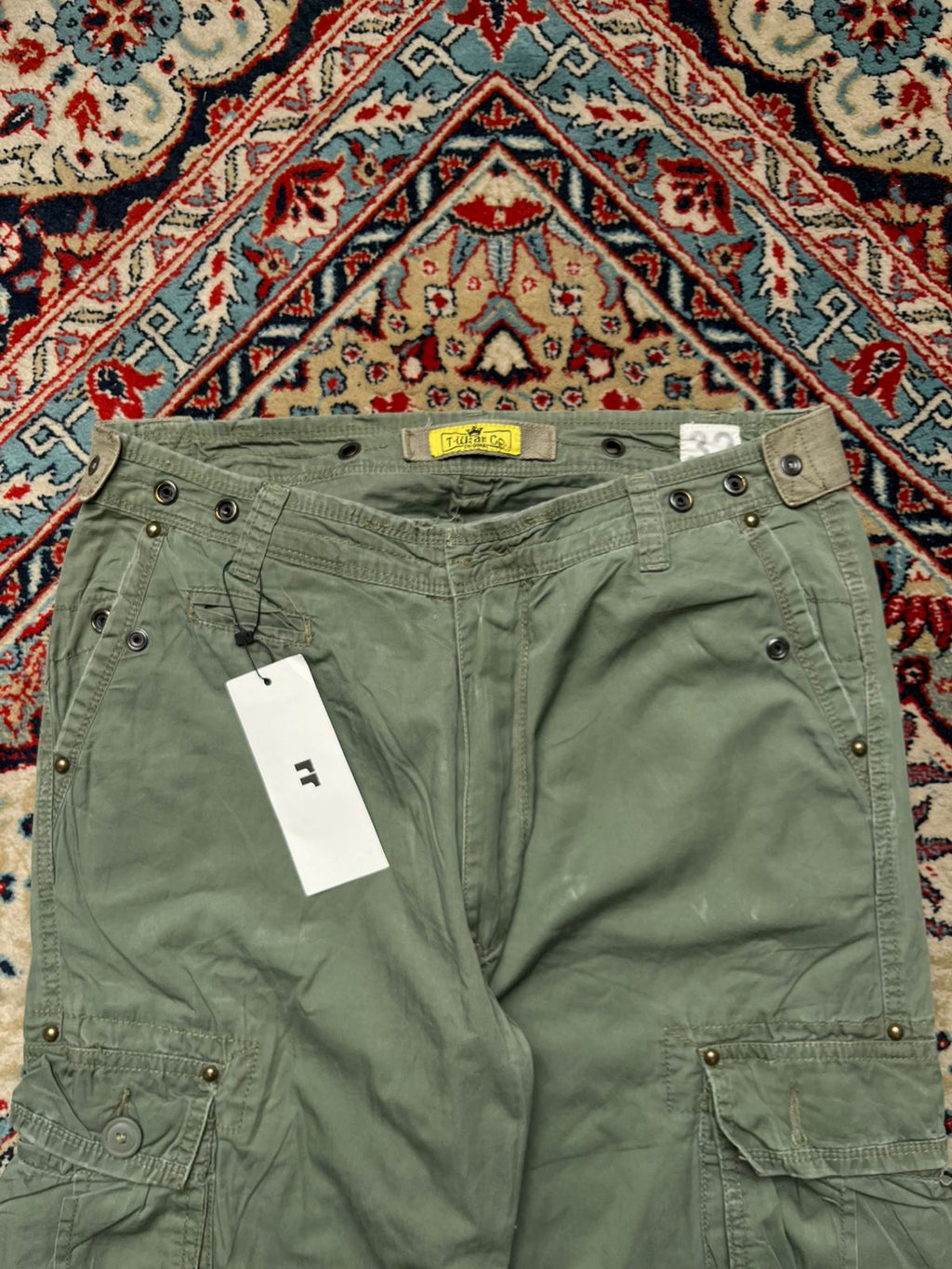 T-WEAR CO ORIGINAL SAGE GREEN DISTRESSED CARGO PANTS - 32