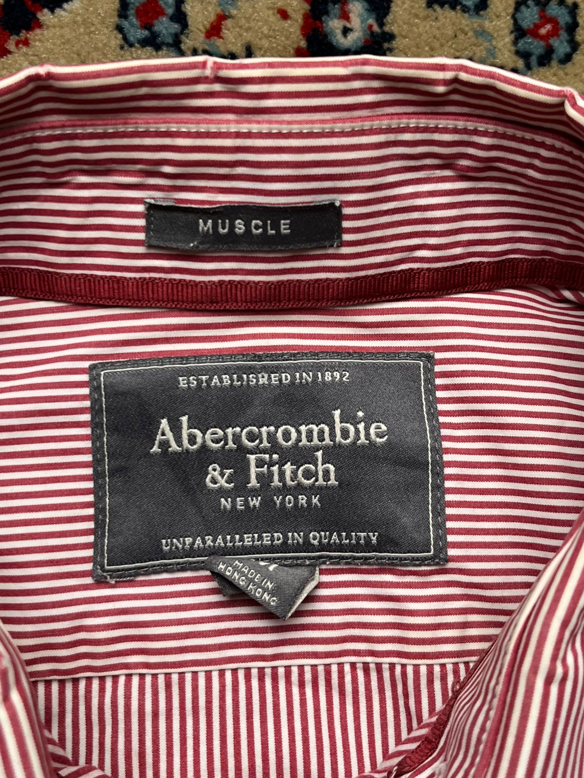 ABERCROMBIE & FITCH PINK STRIPED BUTTON DOWN SHIRT - L