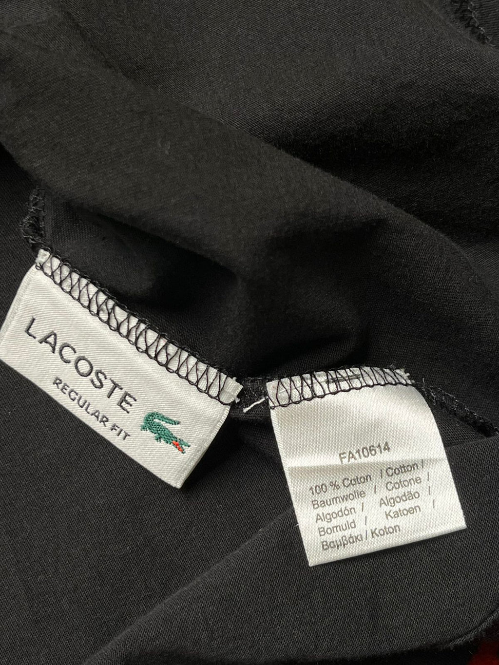 LACOSTE V-NECK BLACK COTTON TEE - L