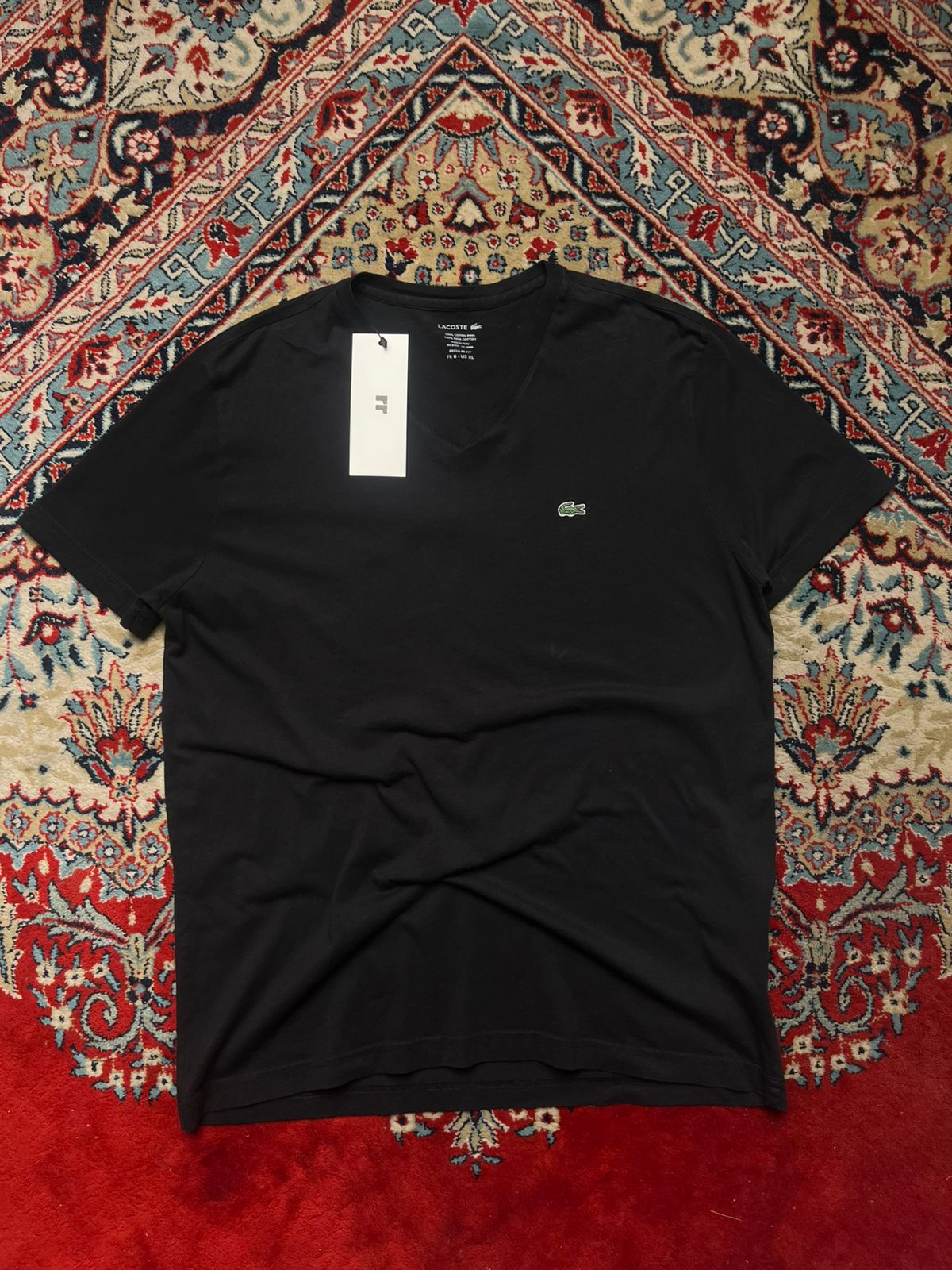 LACOSTE V-NECK BLACK COTTON TEE - L