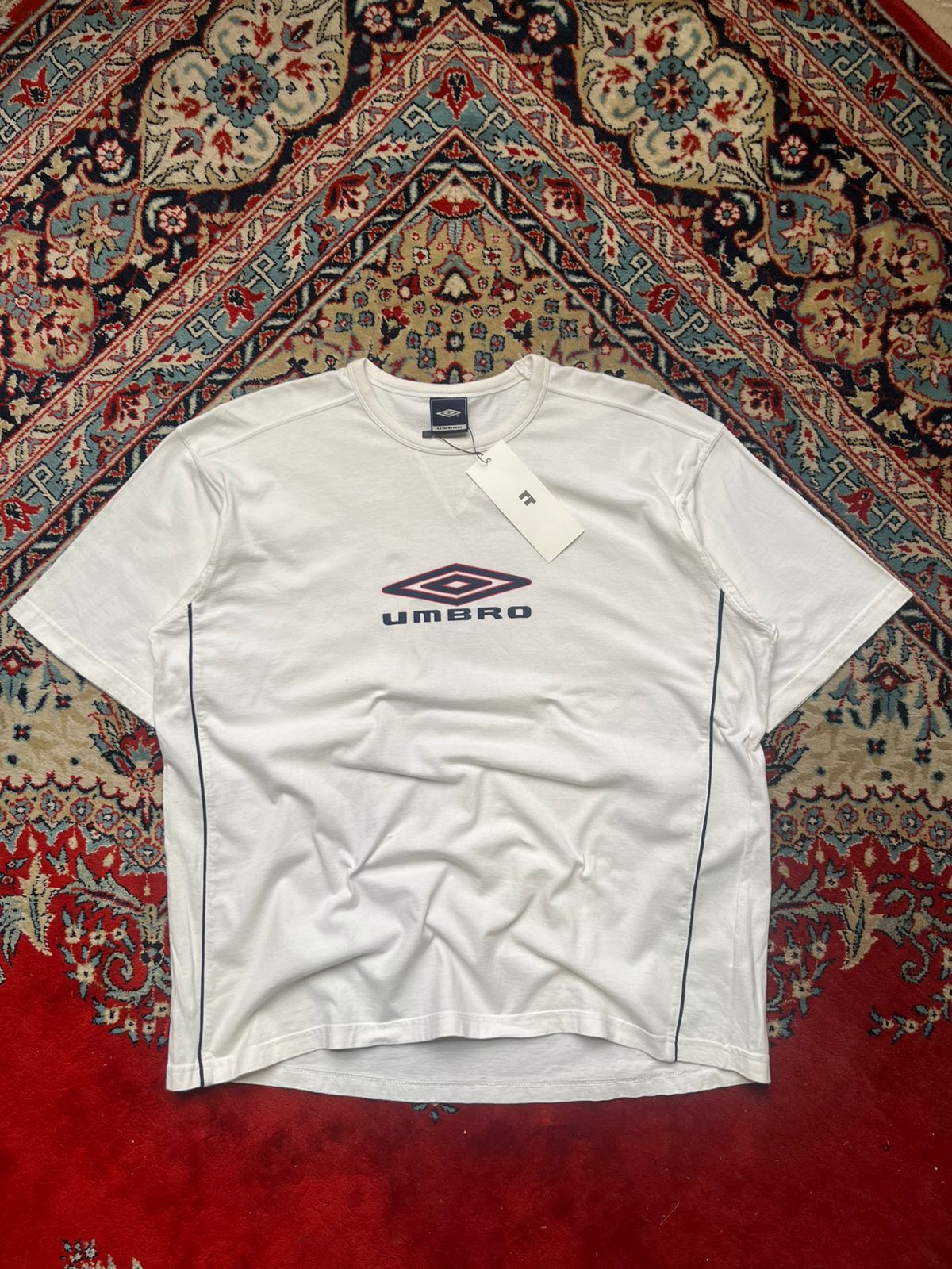 UMBRO WHITE COTTON TEE - XL