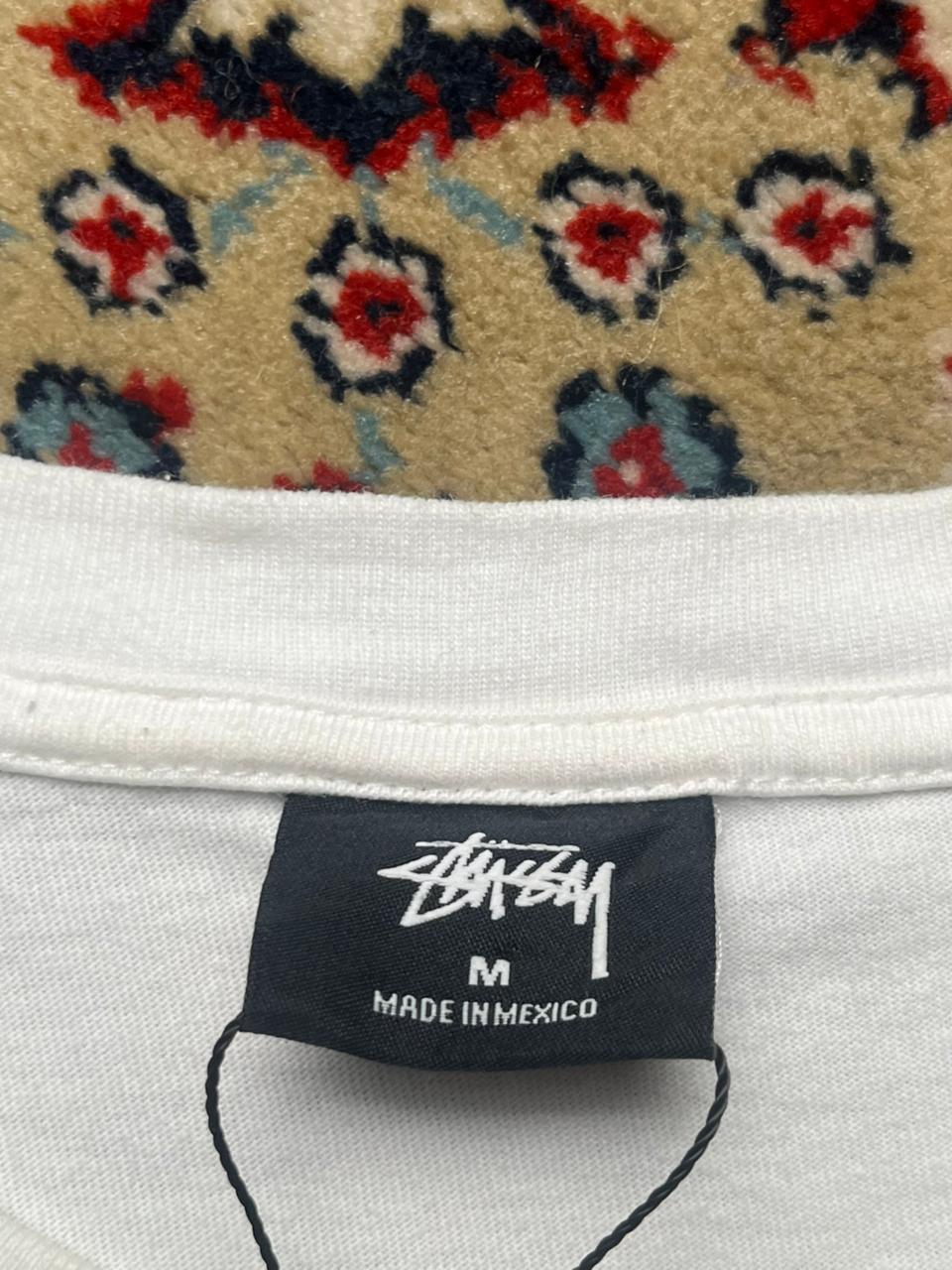 STUSSY WHITE GRAPHIC TEE - S