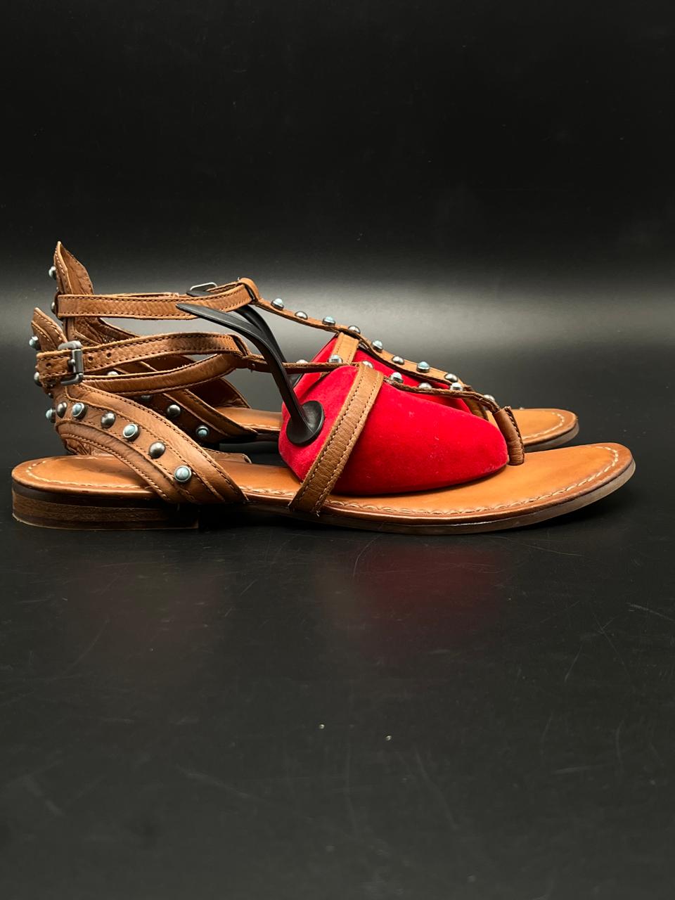 ALDO BROWN LEATHER STUDDED T-STRAP FLAT GLADIATOR SANDALS