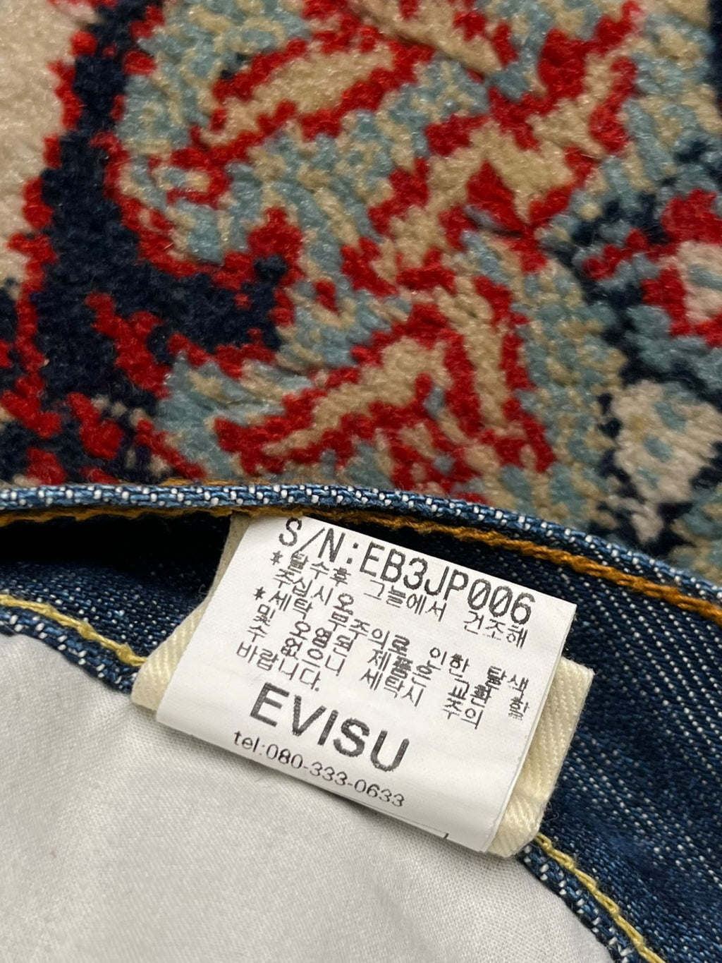 EVISU 'MIGHTY EVISU' EMBROIDERED MEDUIM WASHED STRAIGHT FIT JEANS - 32