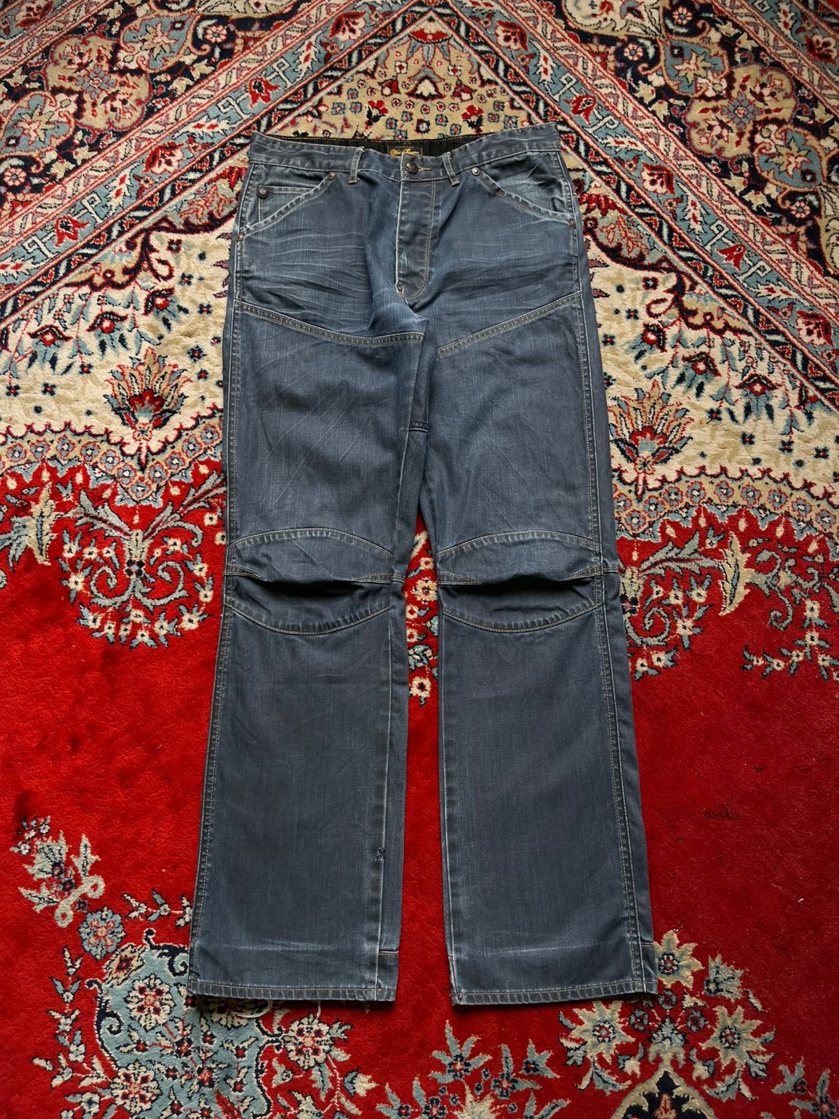 VOI DARK WASHED STRAIGHT FIT BIKER JEANS - 32