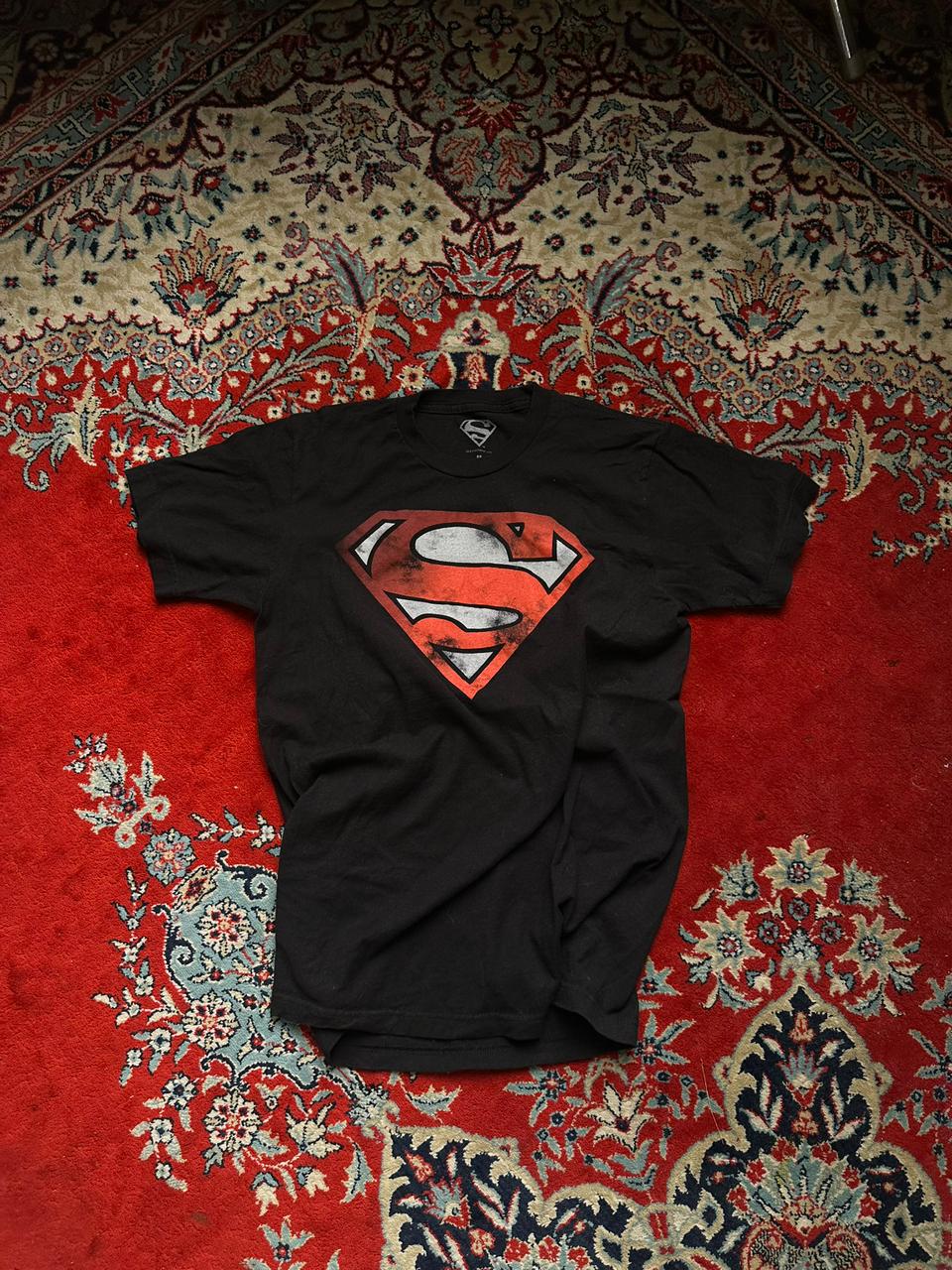Superman Graphic BLACK Merch TEE - M