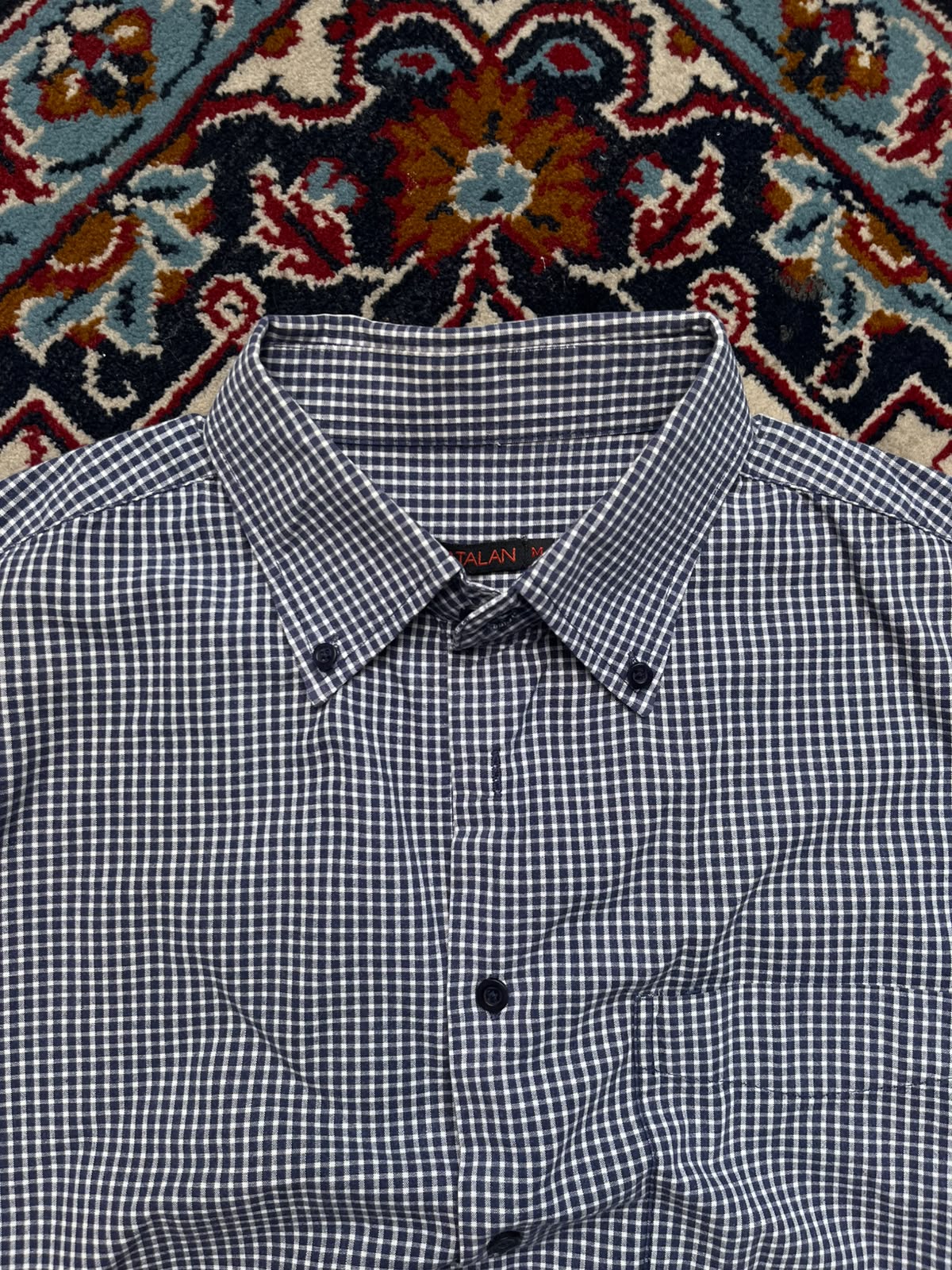 MATALAN BLACK WHITE CHECKERED BTUTTON DOWN SHIRT - M