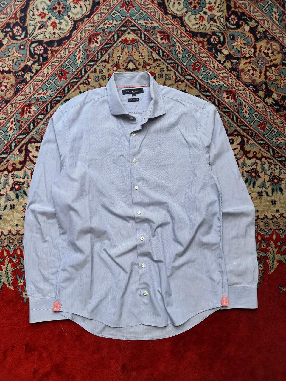 Tommy Hilfiger New York 100s Two Ply Cotton Light Blue  BUTTON DOWN SHIRT - L