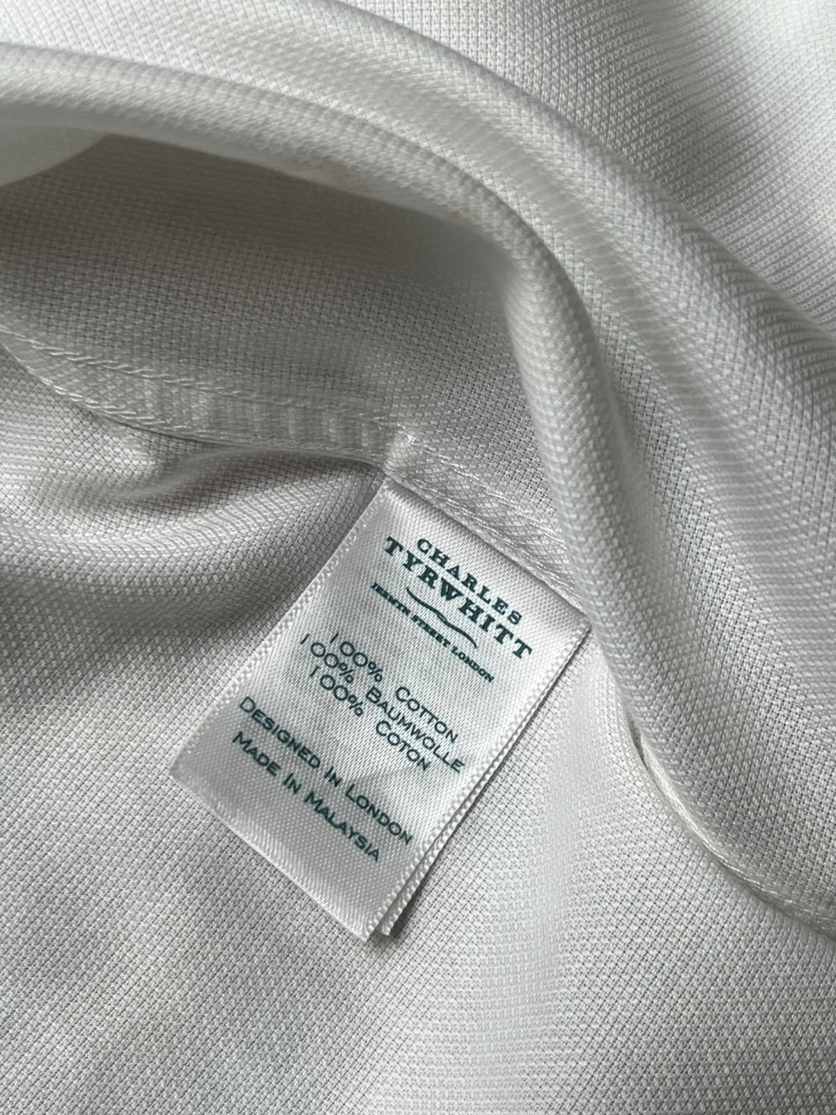 CHARLES TYRWHITT Extra Slim Fit Non-Iron White BUTTON DOWN SHIRT - L
