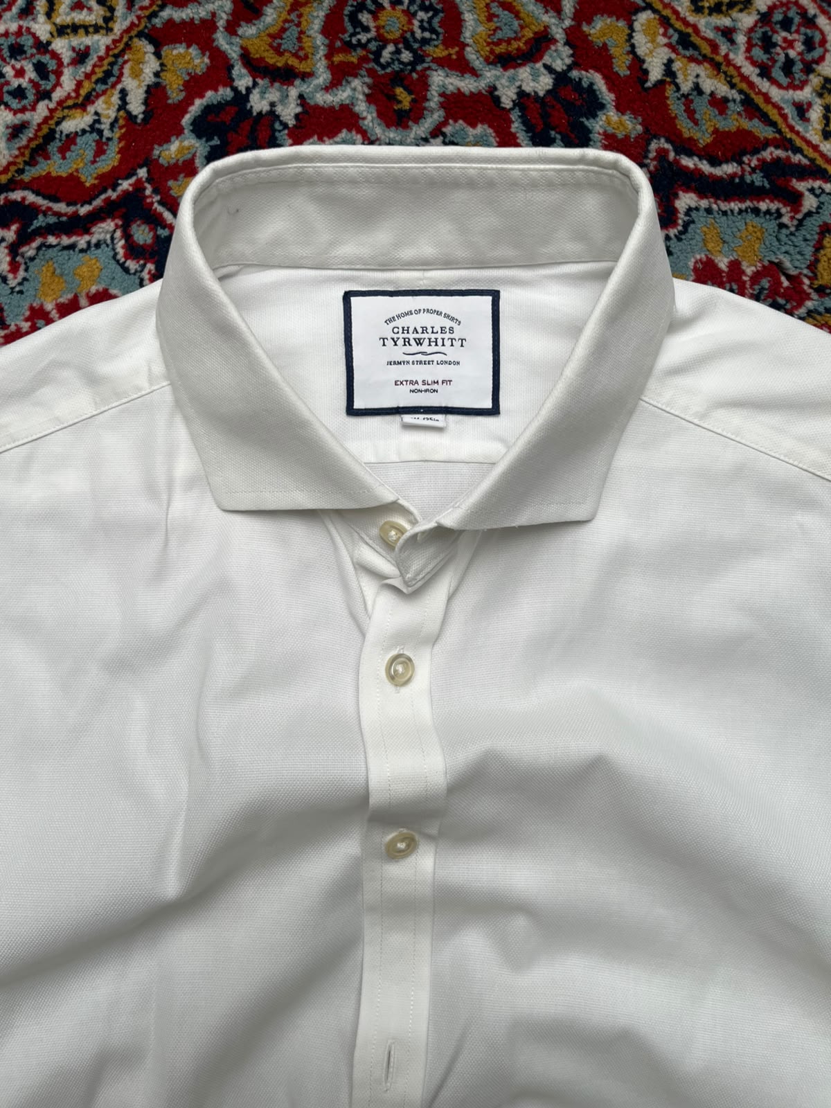 CHARLES TYRWHITT Extra Slim Fit Non-Iron White BUTTON DOWN SHIRT - L
