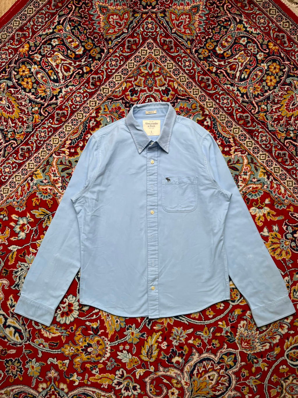 ABERCROMBIE & FITCH MUSCLE FIT LIGHT BLUE OXFORD BUTTON DOWN SHIRT - L