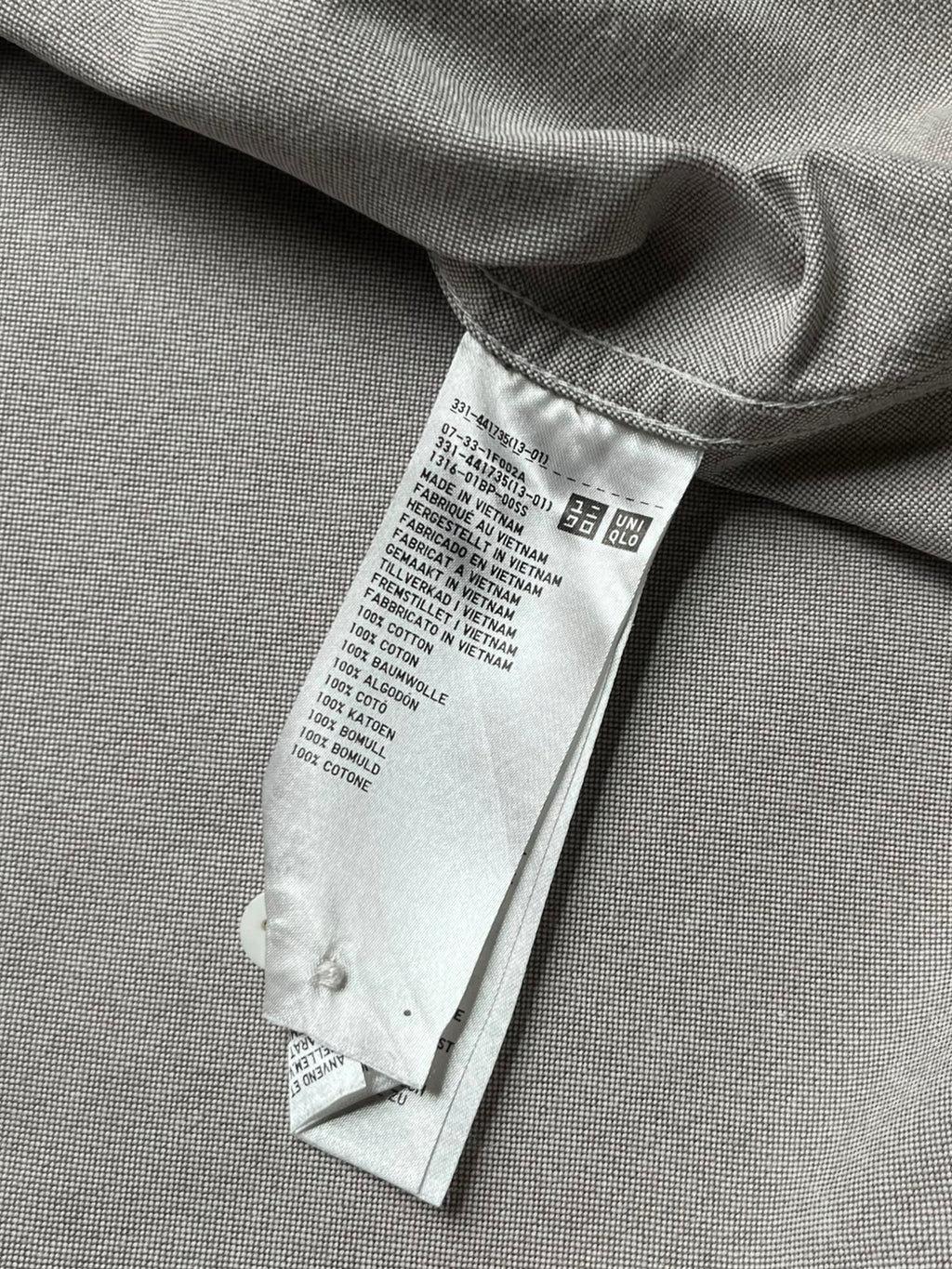UNIQLO GREY SLIM FIT TextureD Button Down Shirt - S