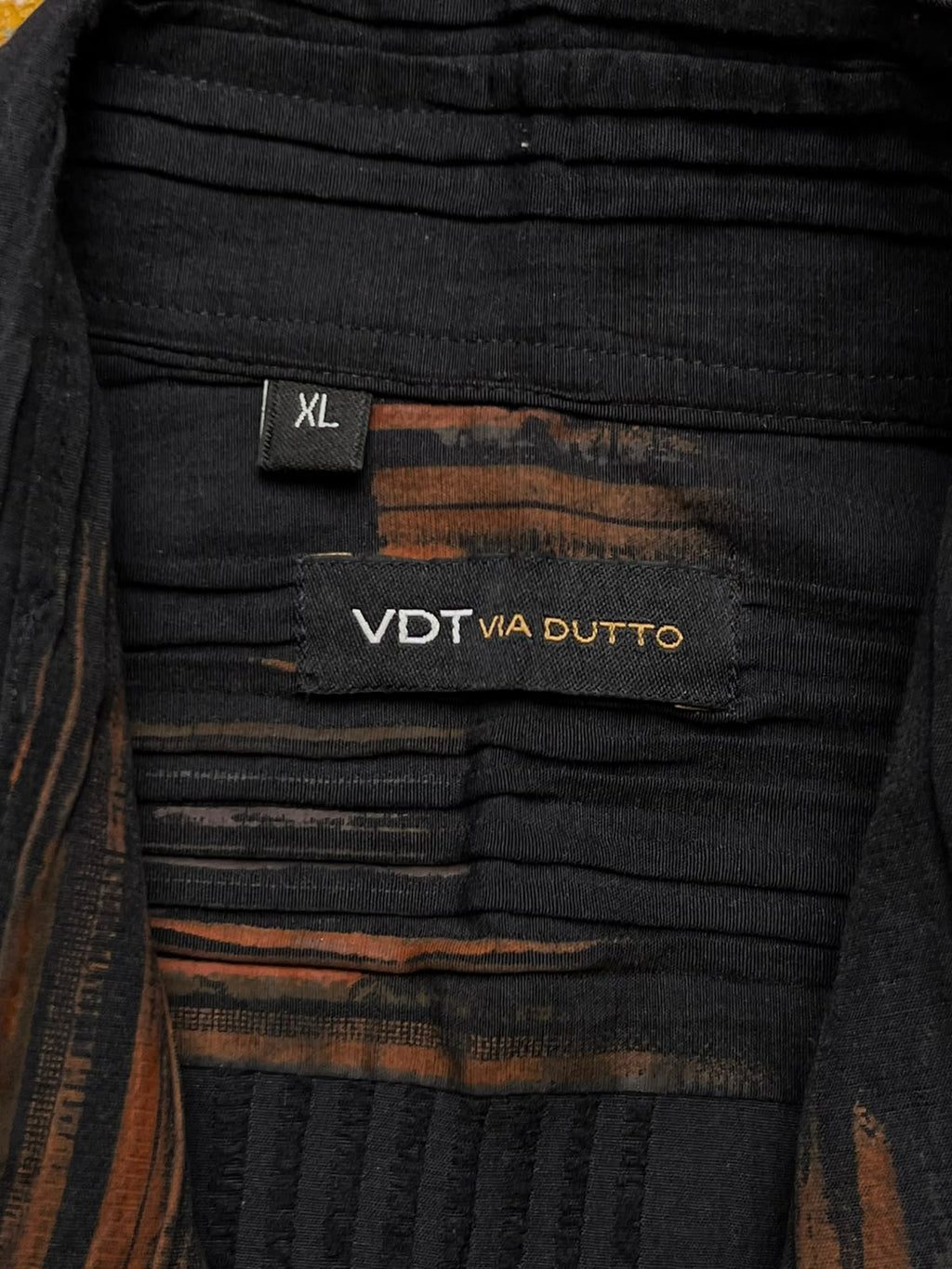 VDT Via Dutto Abstract Brushstroke Pleated Textured Button Down Shirt - M