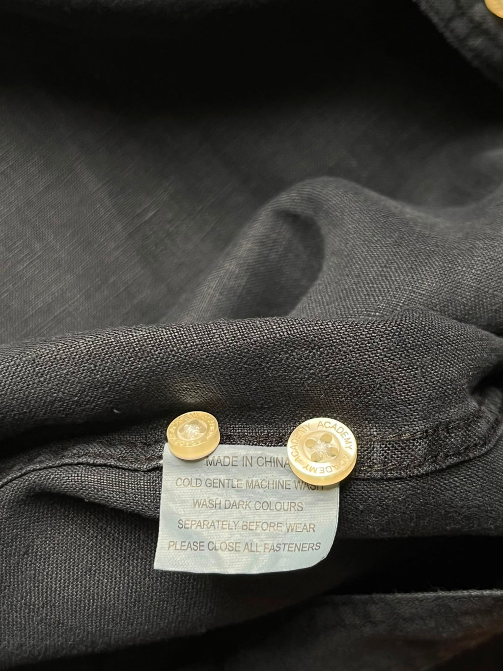 THE ACADEMY BRAND Solid Black Linen BUTTON DOWN SHIRT - L
