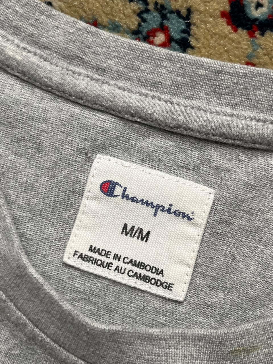 Champion Essential GREY Crewneck Long Sleeve Shirt - M