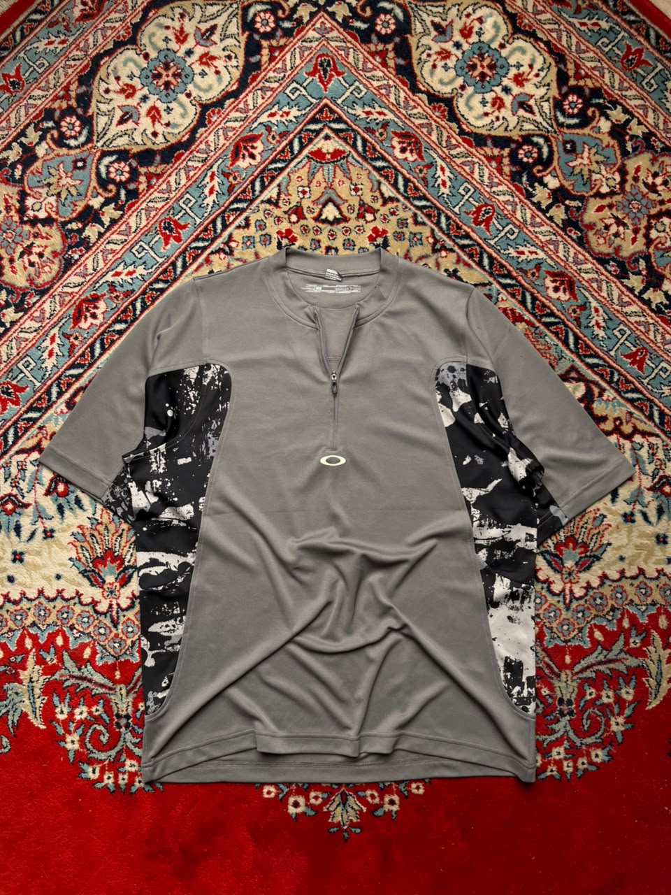Vintage Oakley Sportswear Quarter-Zip Tee - M