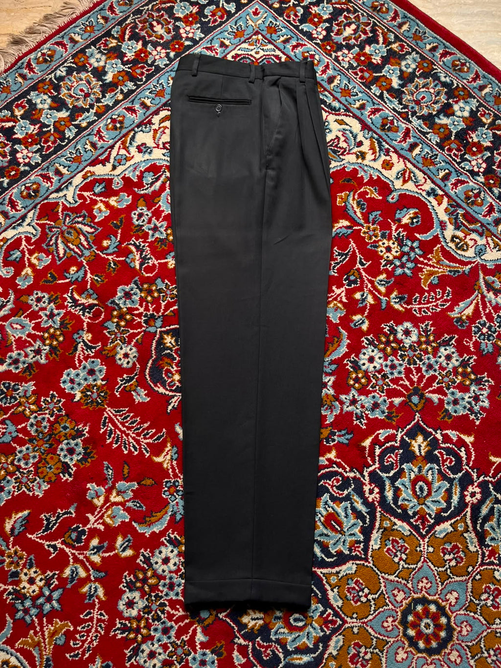 VINTAGE Relaxed Fit Black Pleated Cuffed Dress Pants - 32