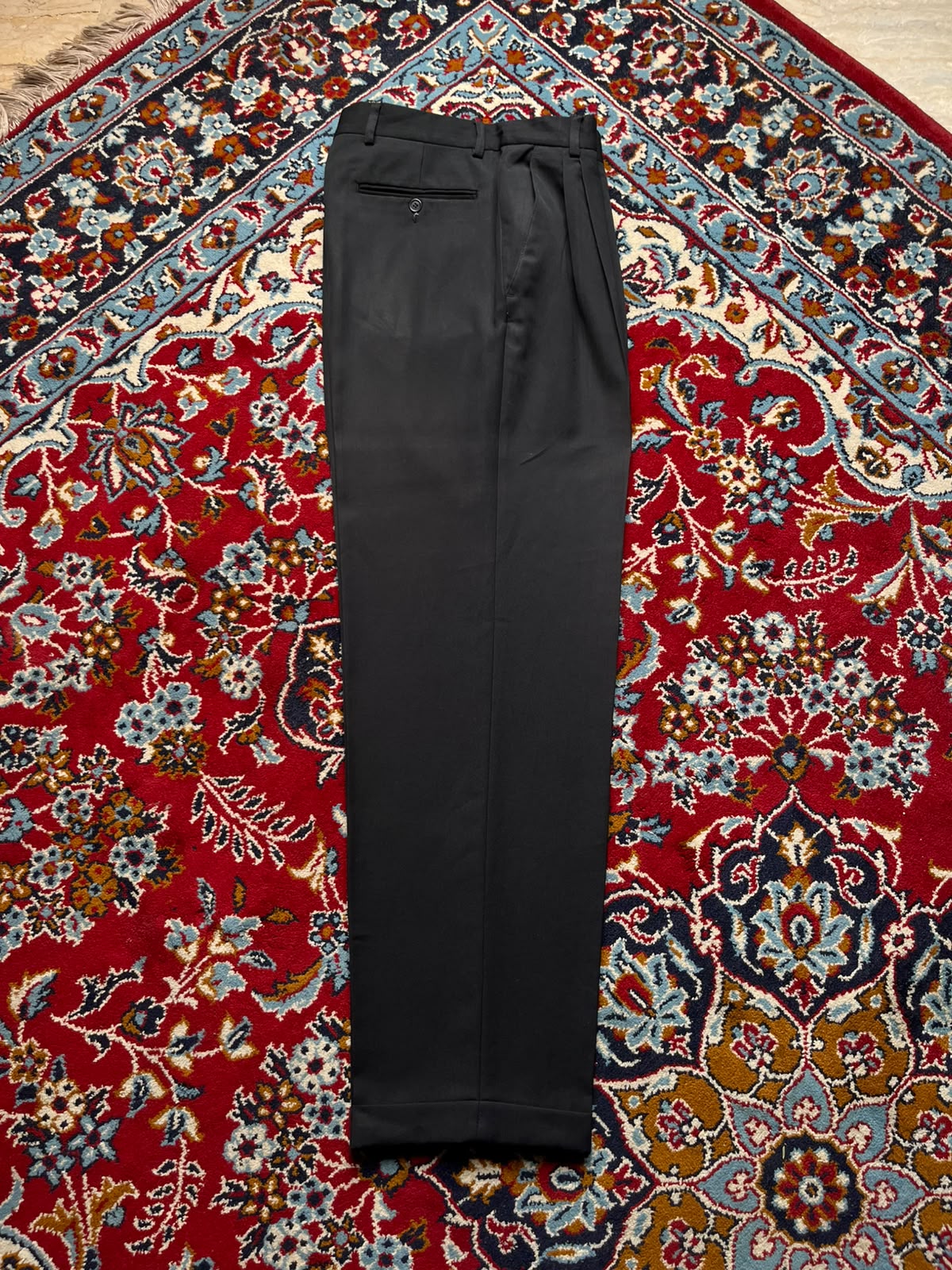 VINTAGE Relaxed Fit Black Pleated Cuffed Dress Pants - 32