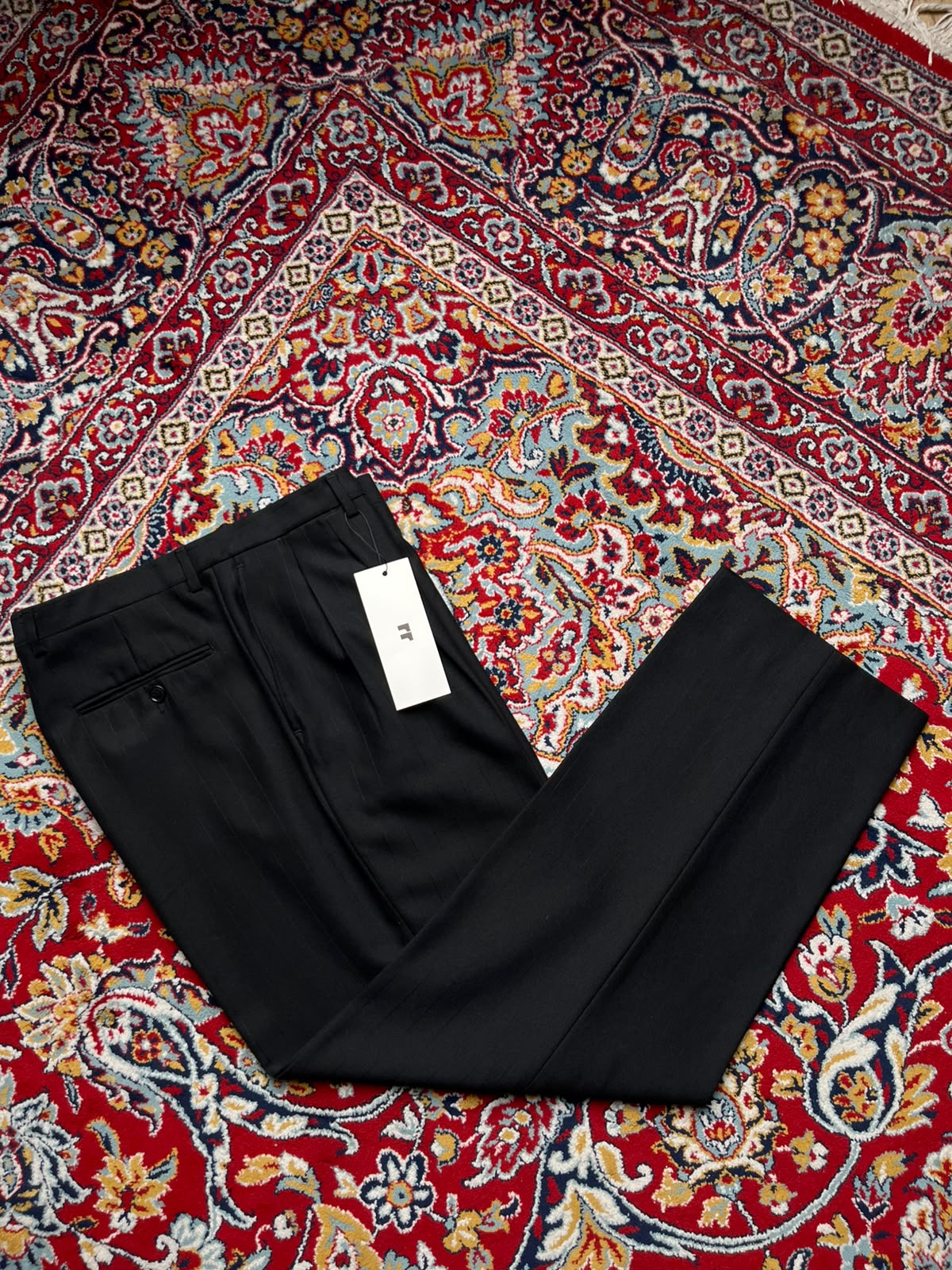 Vintage Straight Fit BLACK Pleated Pinstripe Dress Pants - 32