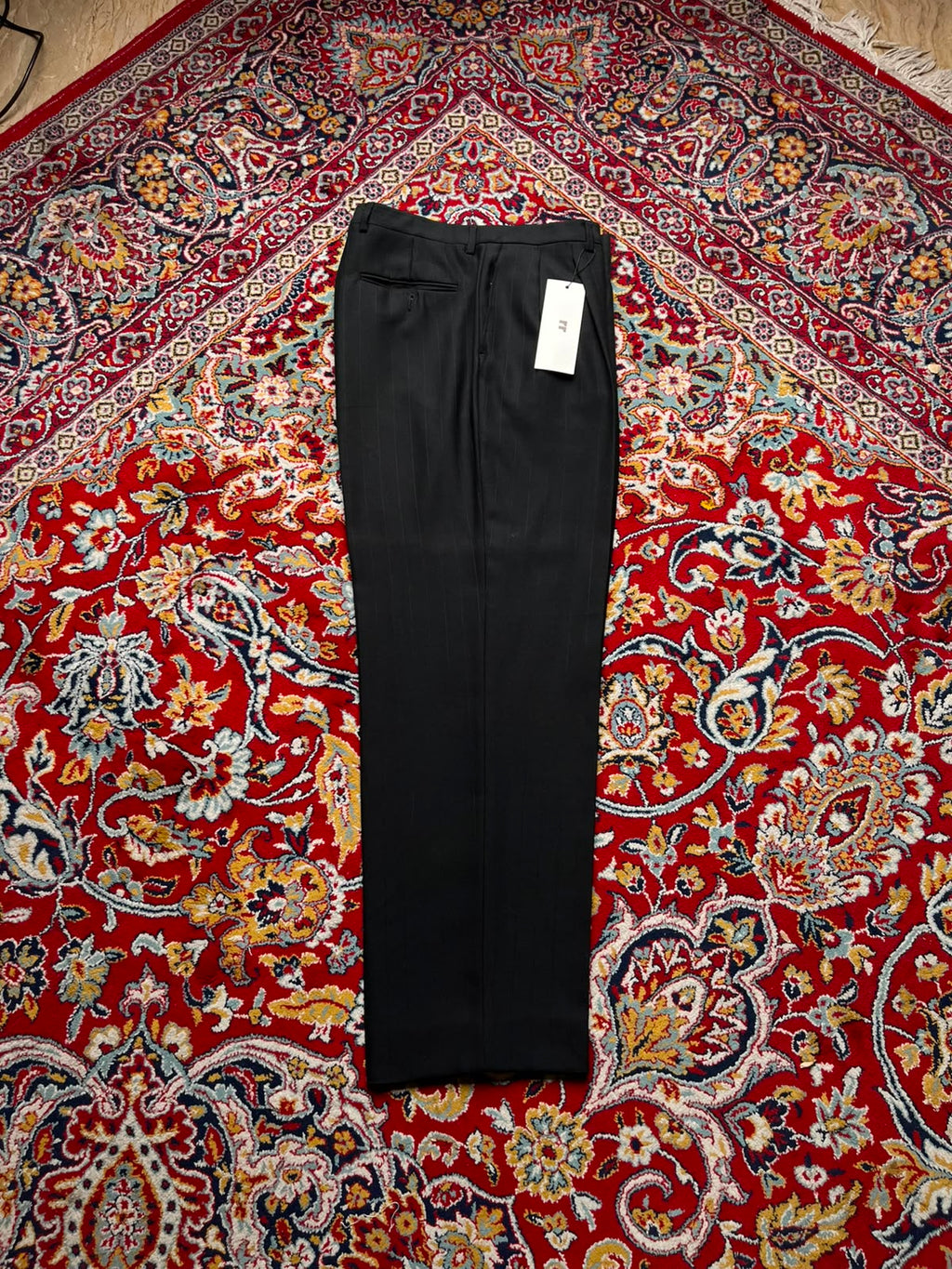 Vintage Straight Fit BLACK Pleated Pinstripe Dress Pants - 32