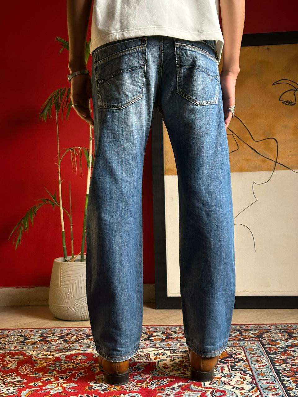 DIESEL TIMMEN(STRAIGHT FIT) NON-STRETCH JEANS - 32