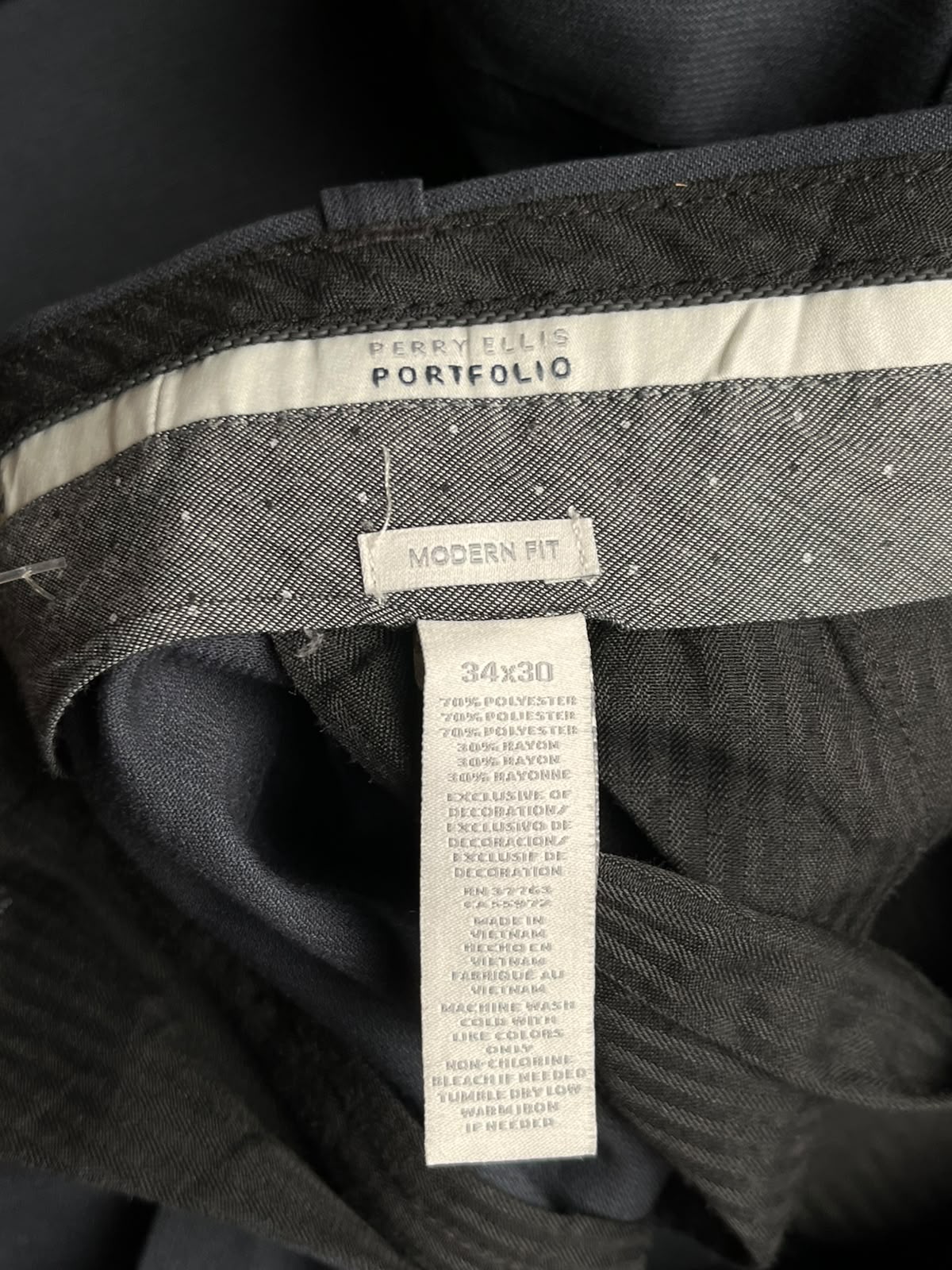 Perry Ellis Modern Fit Grey Pleated Dress Pants - 34