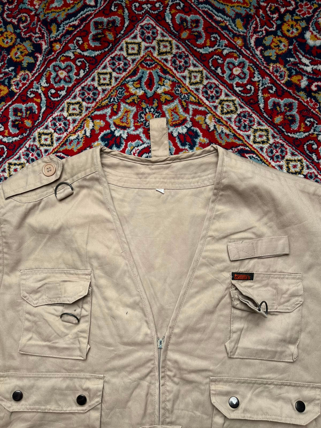 TOMMI'S BEIGE MULTI POCKET FISHING VEST - XL