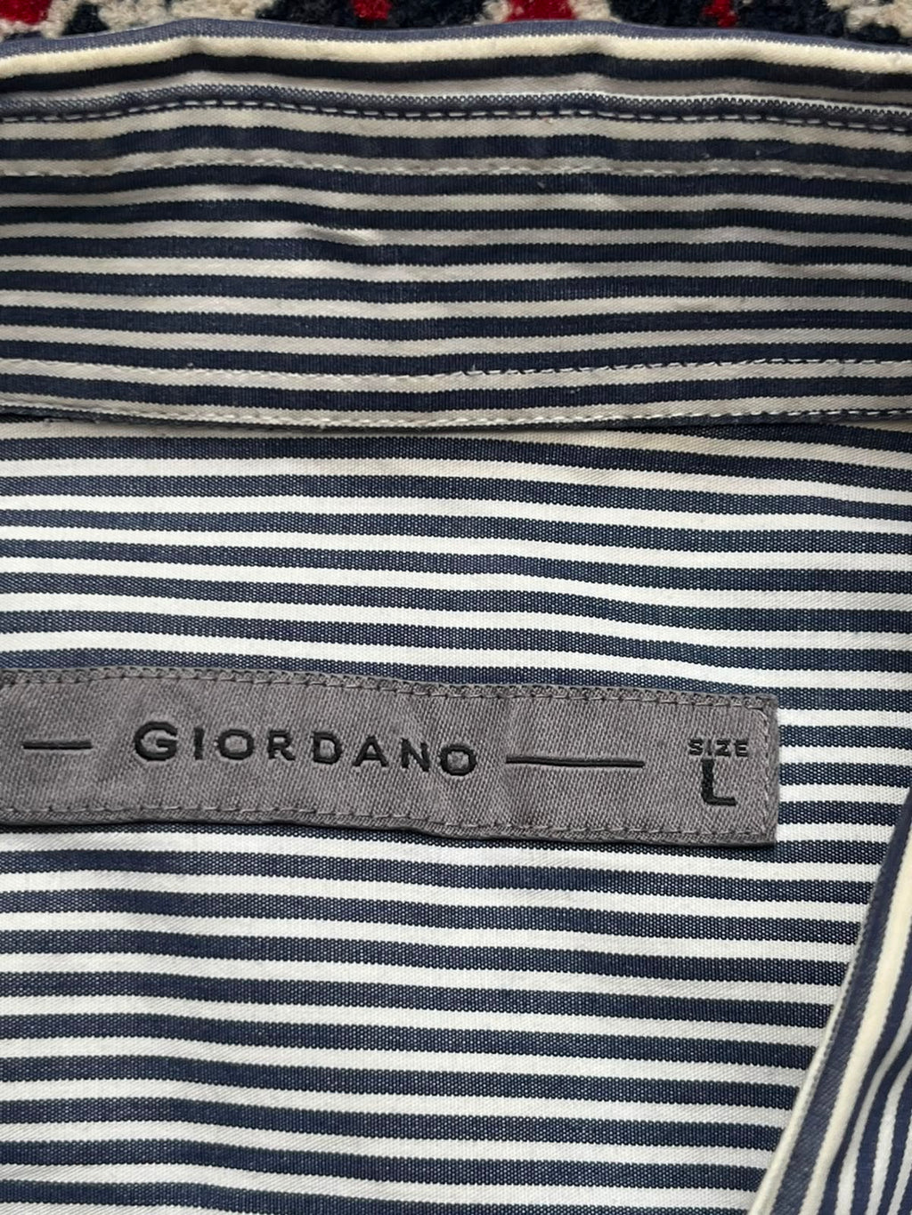 Giordano Blue White Pinstripe Casual Cotton BUTTON DOWN SHIRT - M