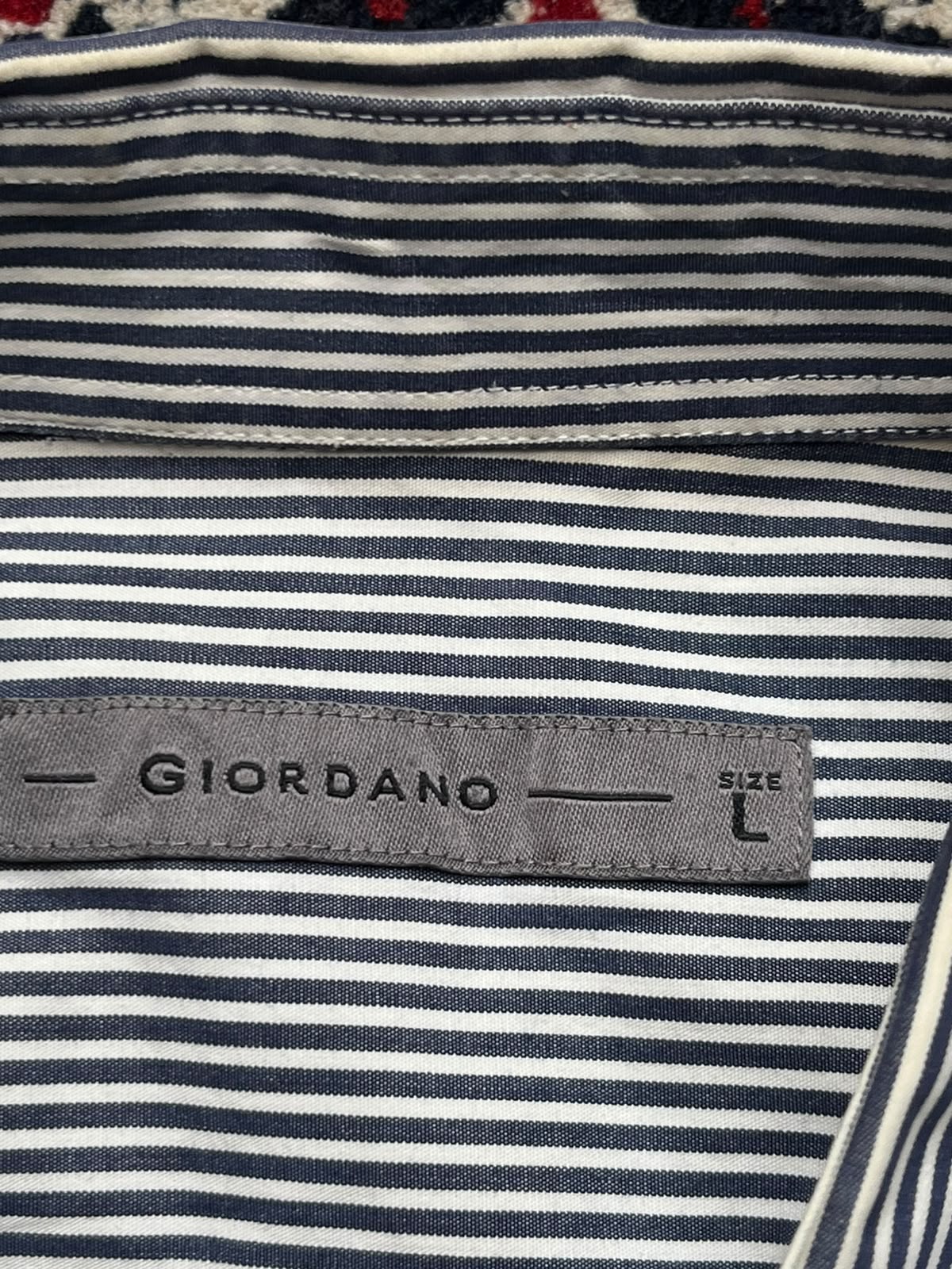 Giordano Blue White Pinstripe Casual Cotton BUTTON DOWN SHIRT - M