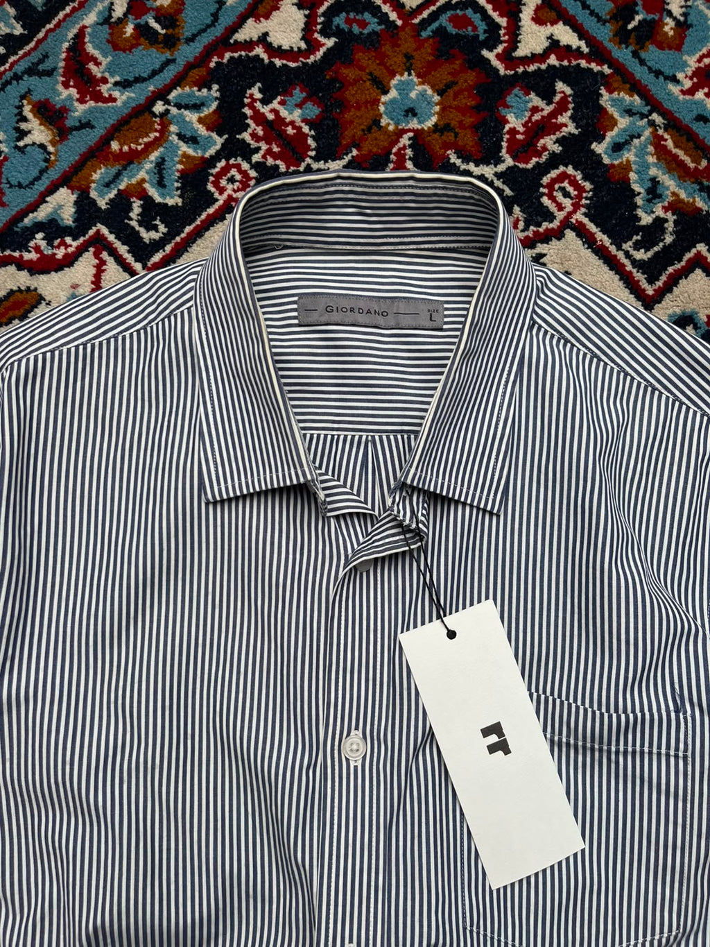 Giordano Blue White Pinstripe Casual Cotton BUTTON DOWN SHIRT - M