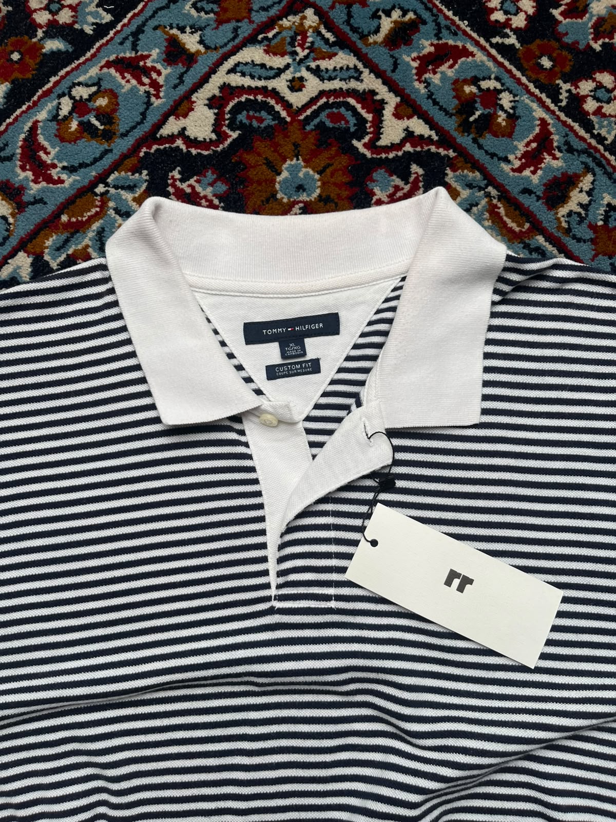 TOMMY HILFIGER CUSTOM FIT BLACK WHITE STRIPE POLO TEE - XL