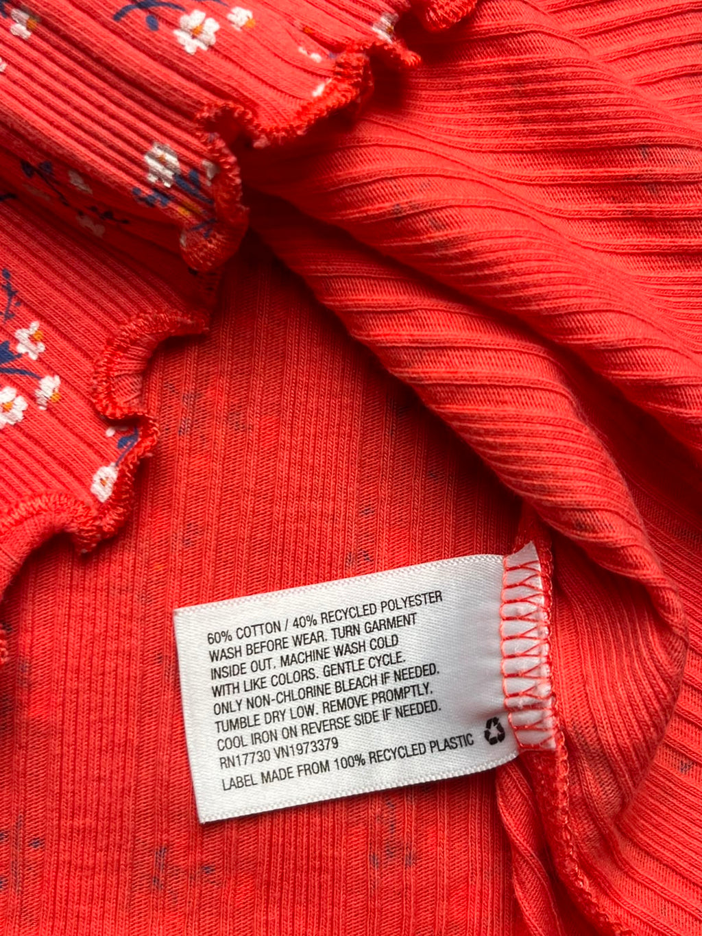 Art Class Target Coral Red Floral Lettuce Trim Ribbed TEE - XS