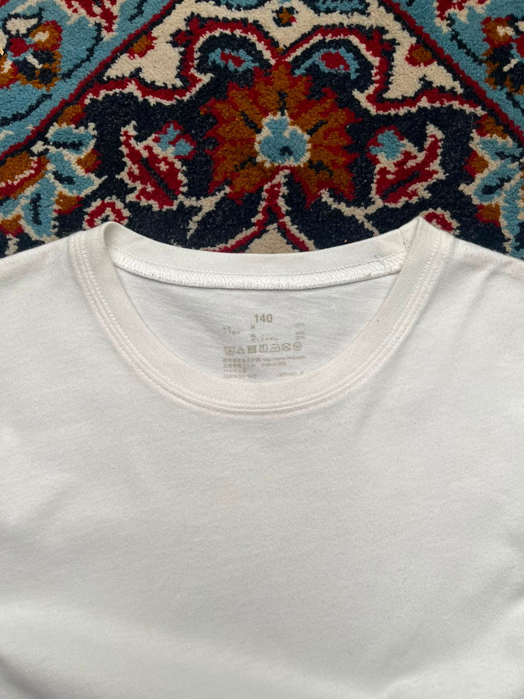 MUJI Plain White BABY TEE - XS