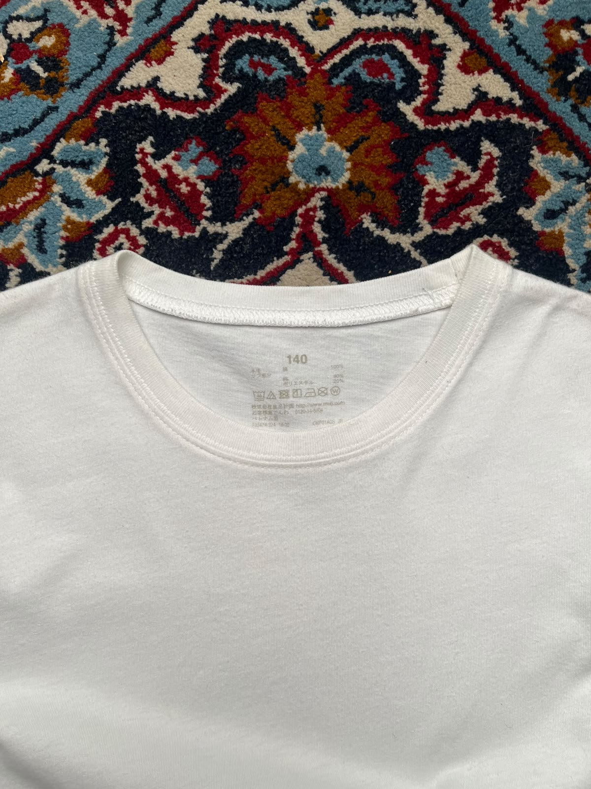 MUJI Plain White BABY TEE - XS