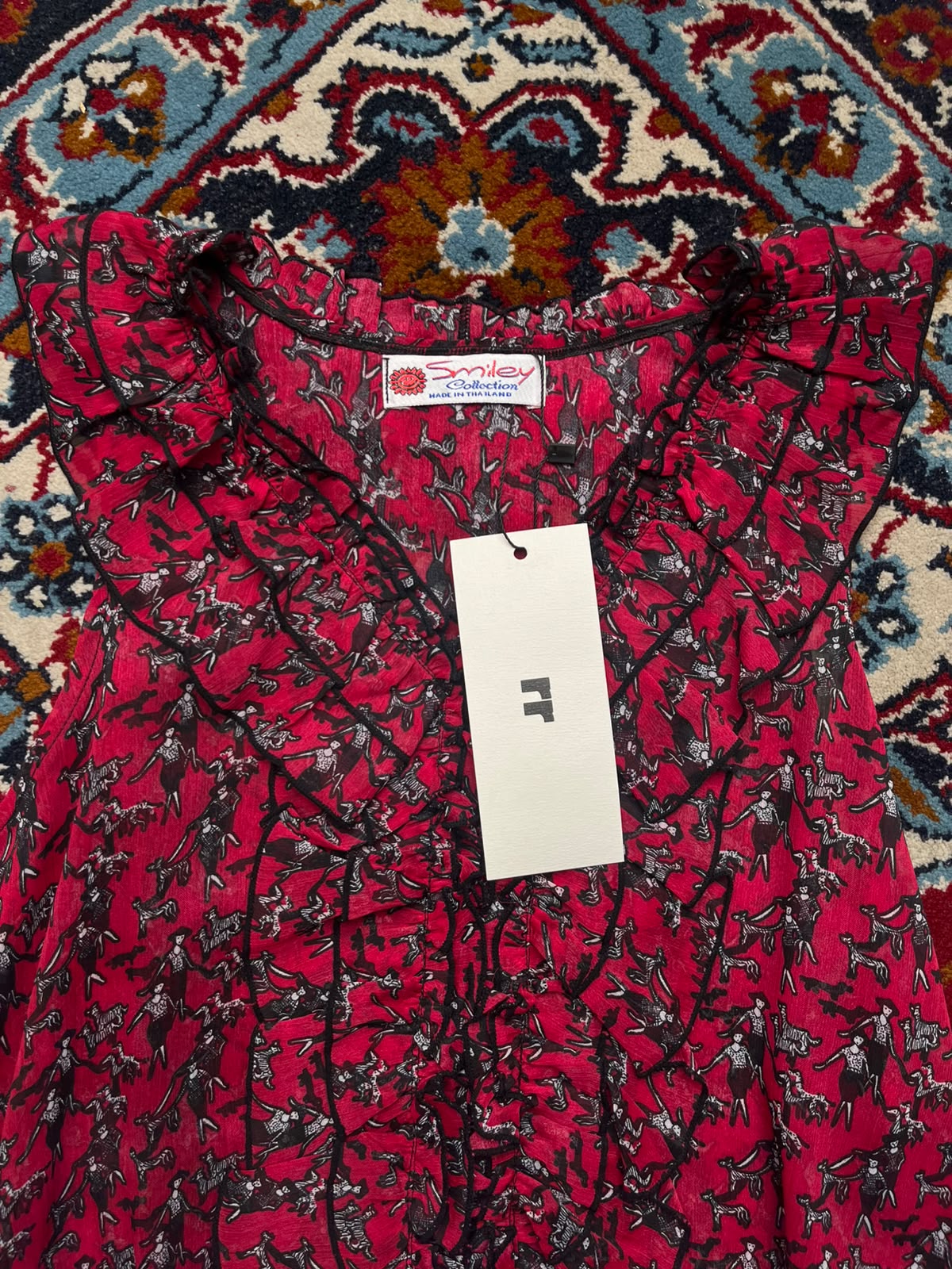 Smiley Collection Red Graphic Print Ruffled Sleeveless Blouse - M
