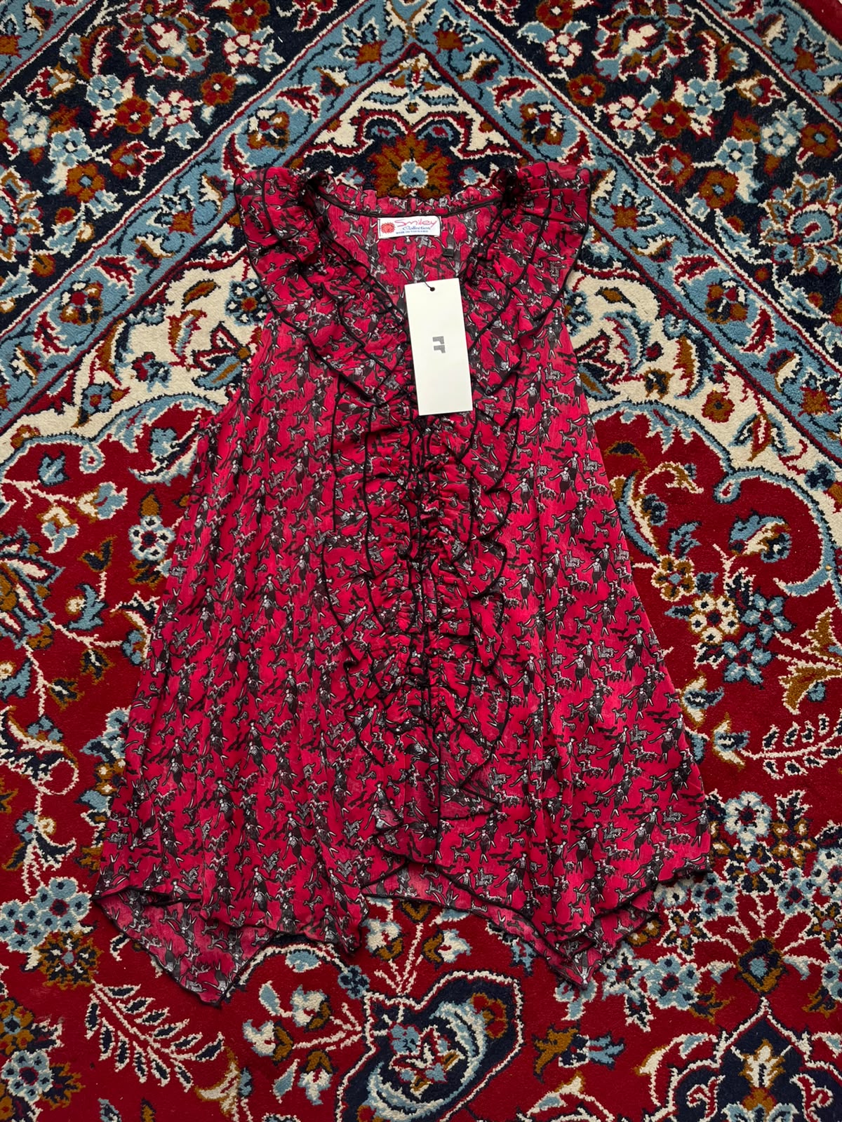Smiley Collection Red Graphic Print Ruffled Sleeveless Blouse - M