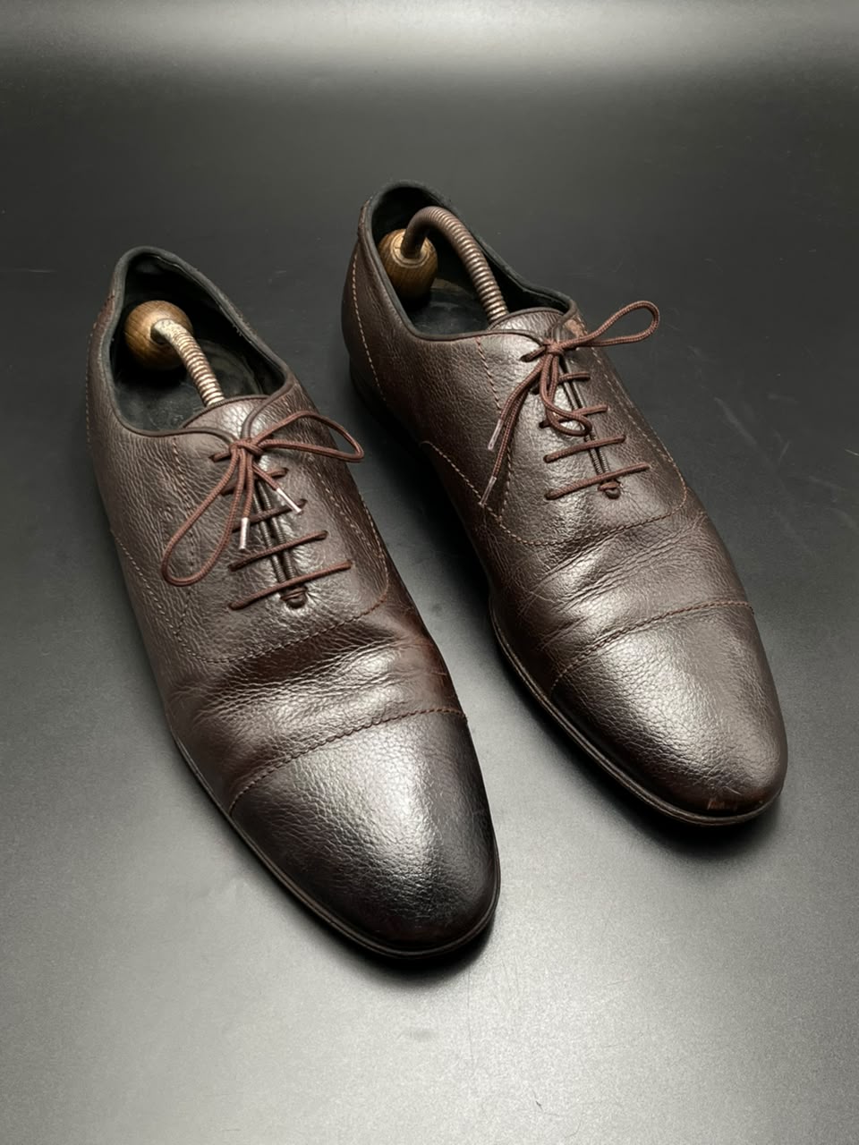 GUCCI Dark Brown Cap Toe Oxford Loafers Pebbled Leather