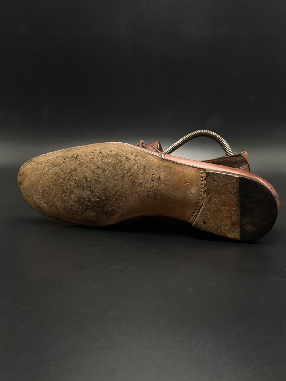 GUCCI Mens Brown Burnished Leather Suede Plain Toe Derbys - 41