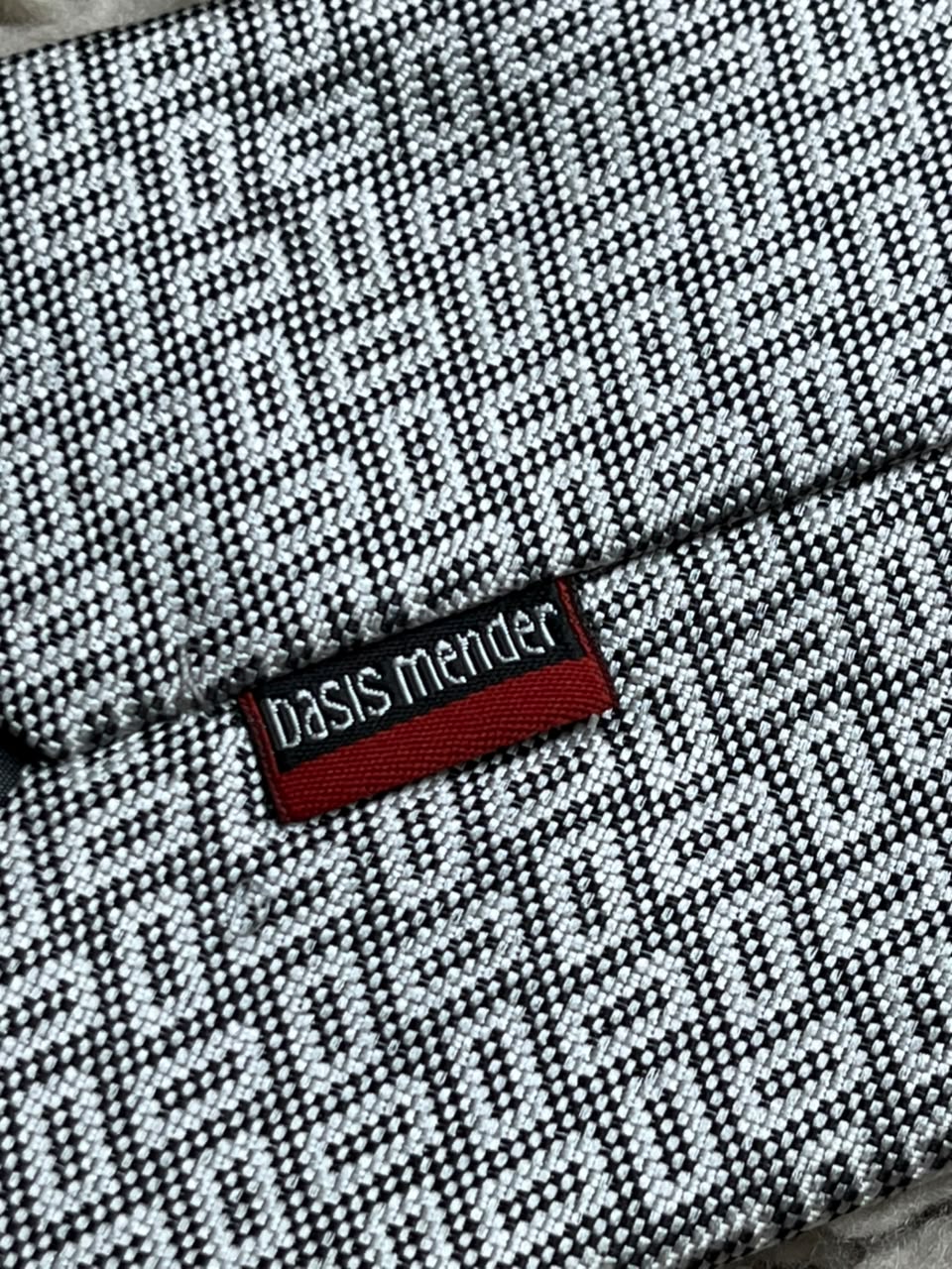 oasis mender Mens Silver Grey Black Geometric Rectangle Weave Made in France Silk Tie