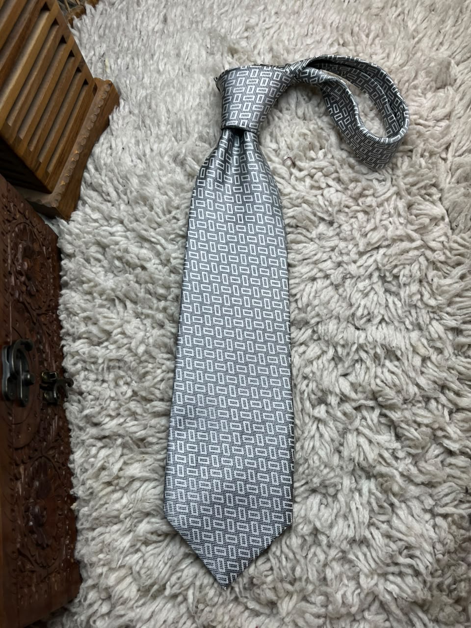 oasis mender Mens Silver Grey Black Geometric Rectangle Weave Made in France Silk Tie