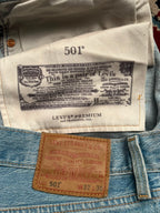Vintage Levis 501 Premium "90's Reissued" Straight Fit Light WashED JEANS - 32