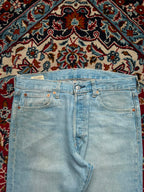 Vintage Levis 501 Premium "90's Reissued" Straight Fit Light WashED JEANS - 32