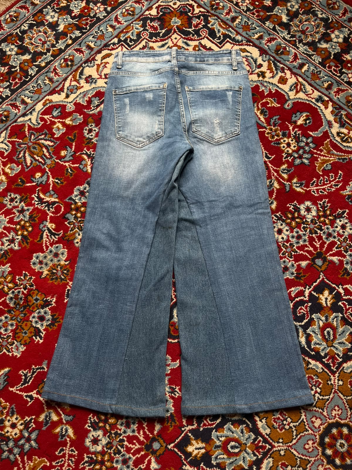 DSQUARED2 Light WashED Distressed Ripped Wide FIT Flared JEANS - 28