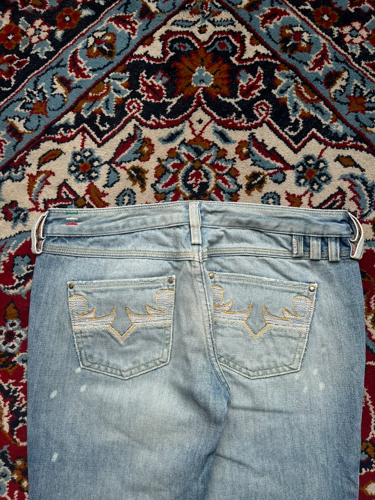 Diesel CHEREN Womens Light Washed Relaxed Bootcut Distressed JEANS - 28