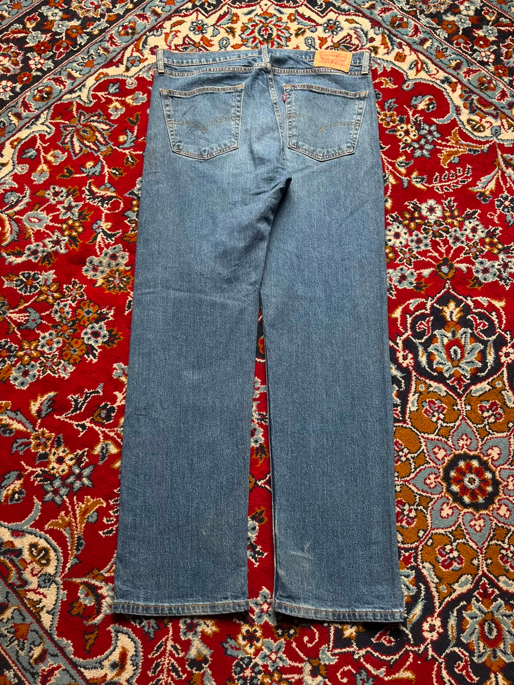 Levi's 505 Straight fit Medium Washed JEANS - 36
