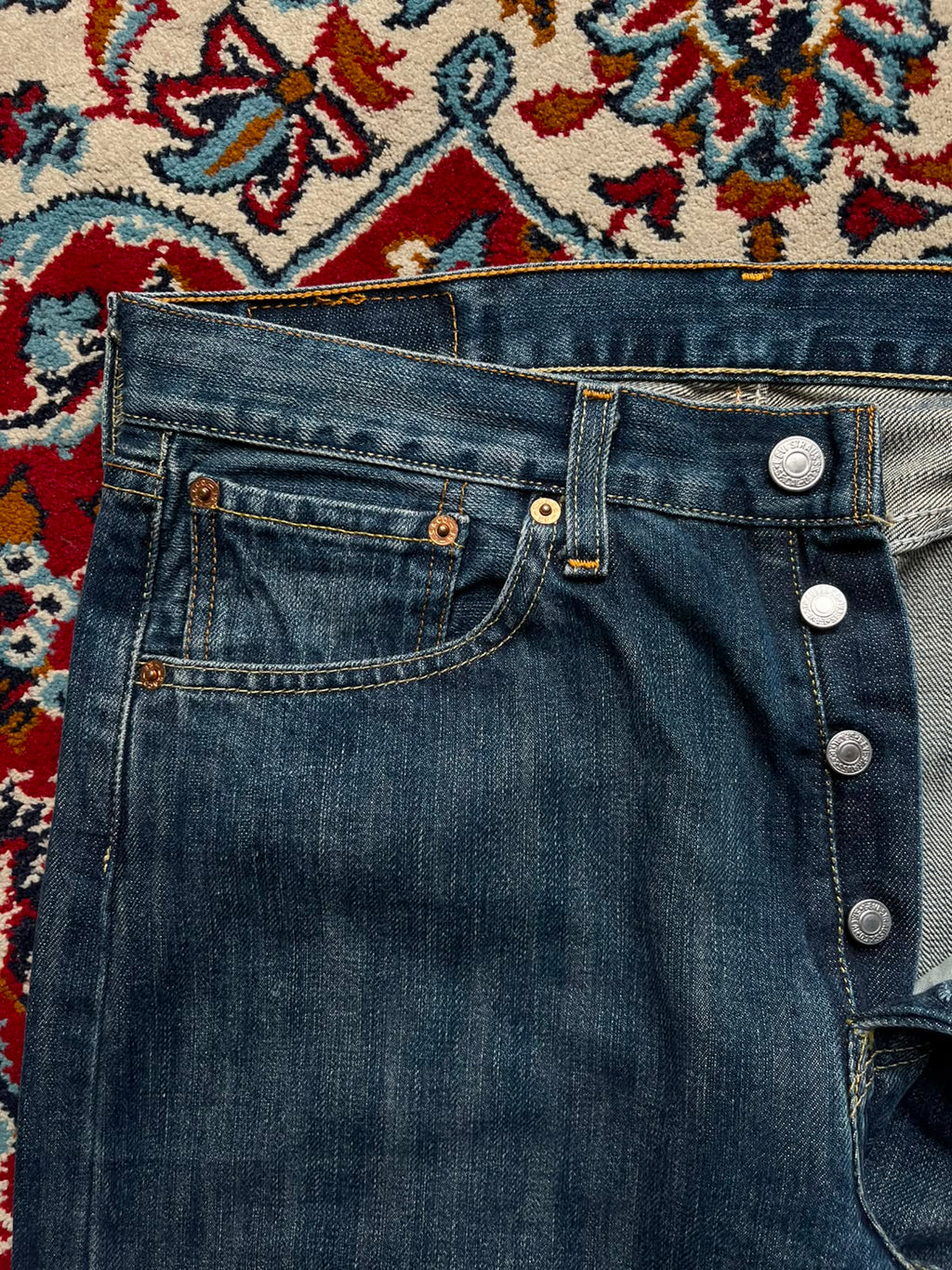Levi's 501 Original Straight fit Washed JEANS - 32