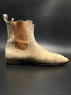 CHRISTIAN LOUBOUTIN Beige Suede Chelsea Boots Signature Red Sole - 40